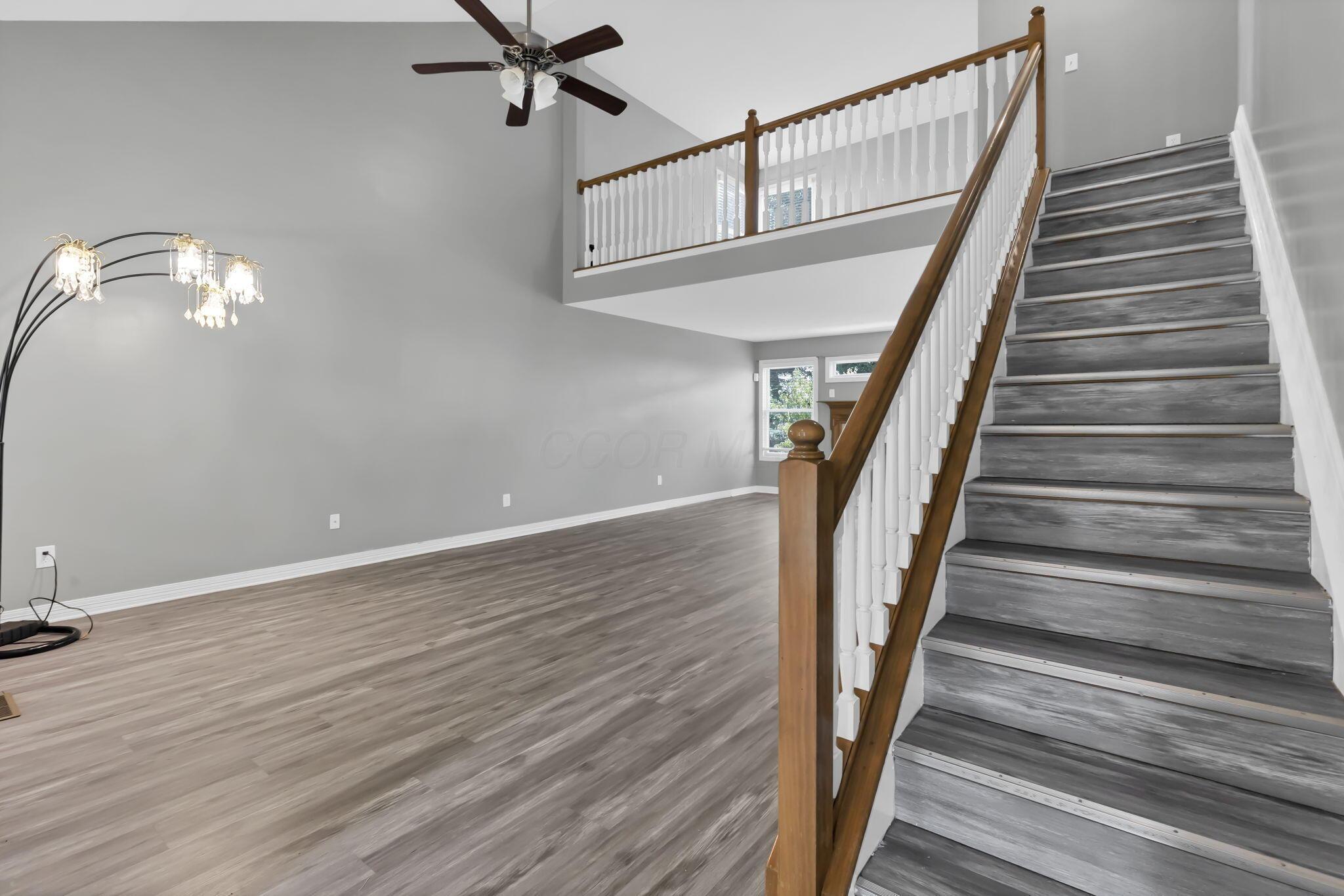 6962 Onyxbluff Lane Property Photo 7