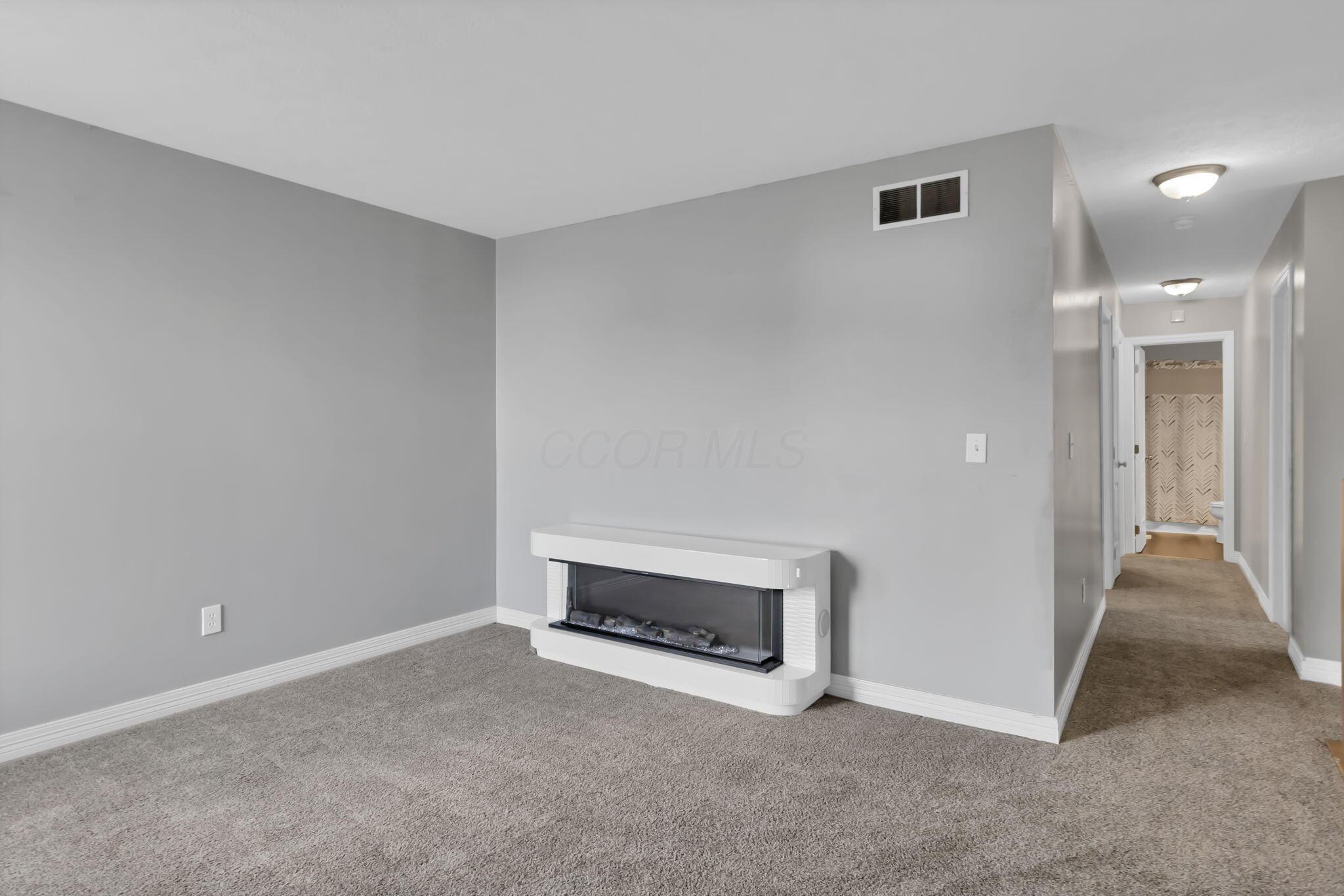 6962 Onyxbluff Lane Property Photo 22