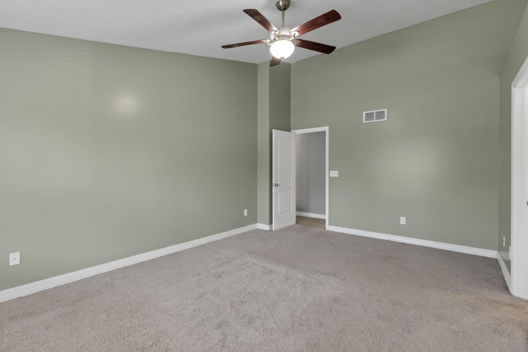 6962 Onyxbluff Lane Property Photo 27