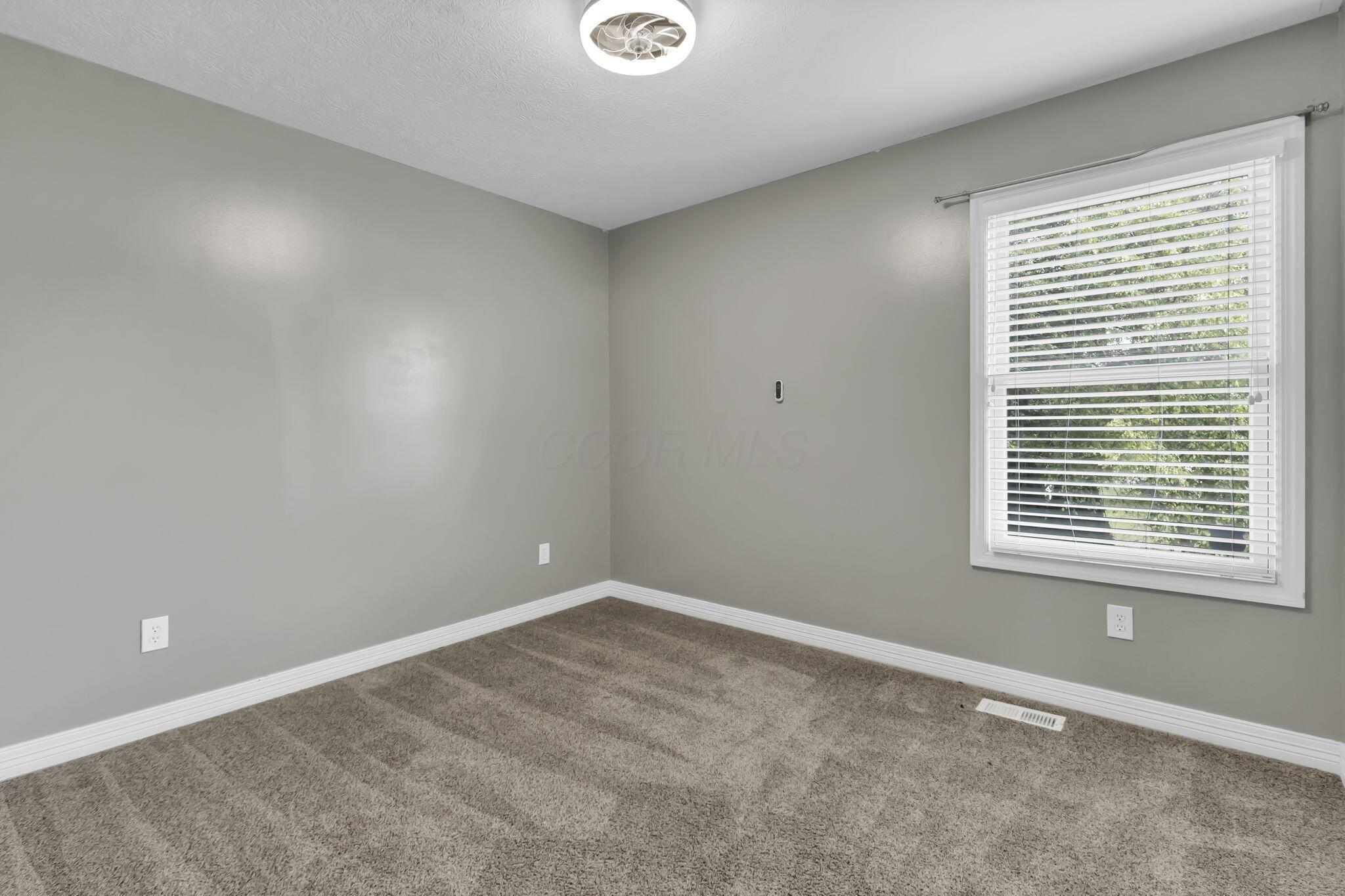 6962 Onyxbluff Lane Property Photo 33