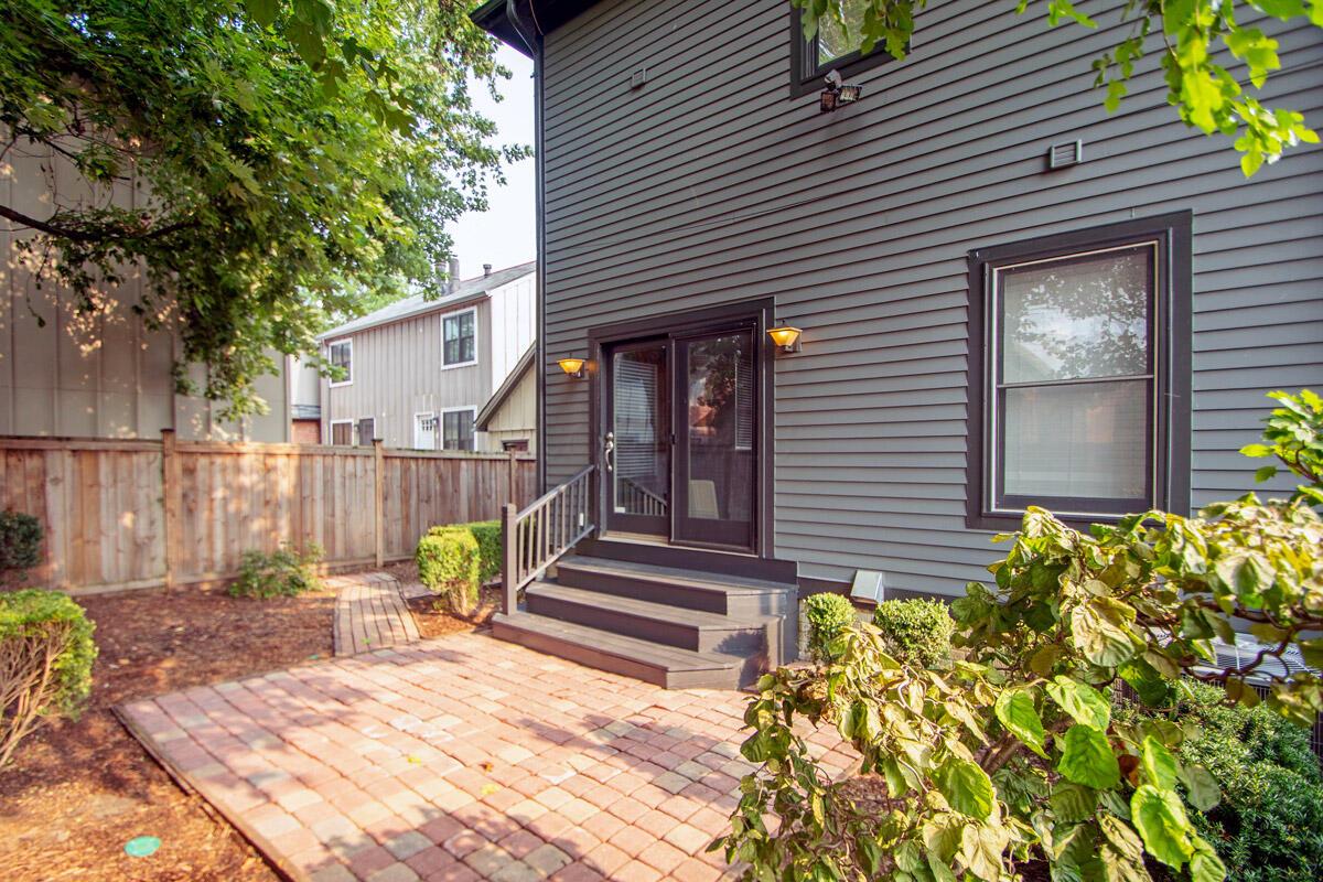 240 Jackson Street Property Photo 41