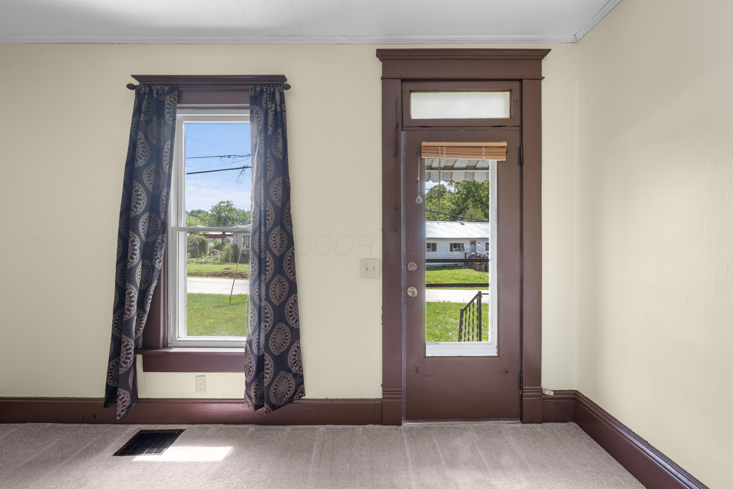 15869 Millfield Road Property Photo 2