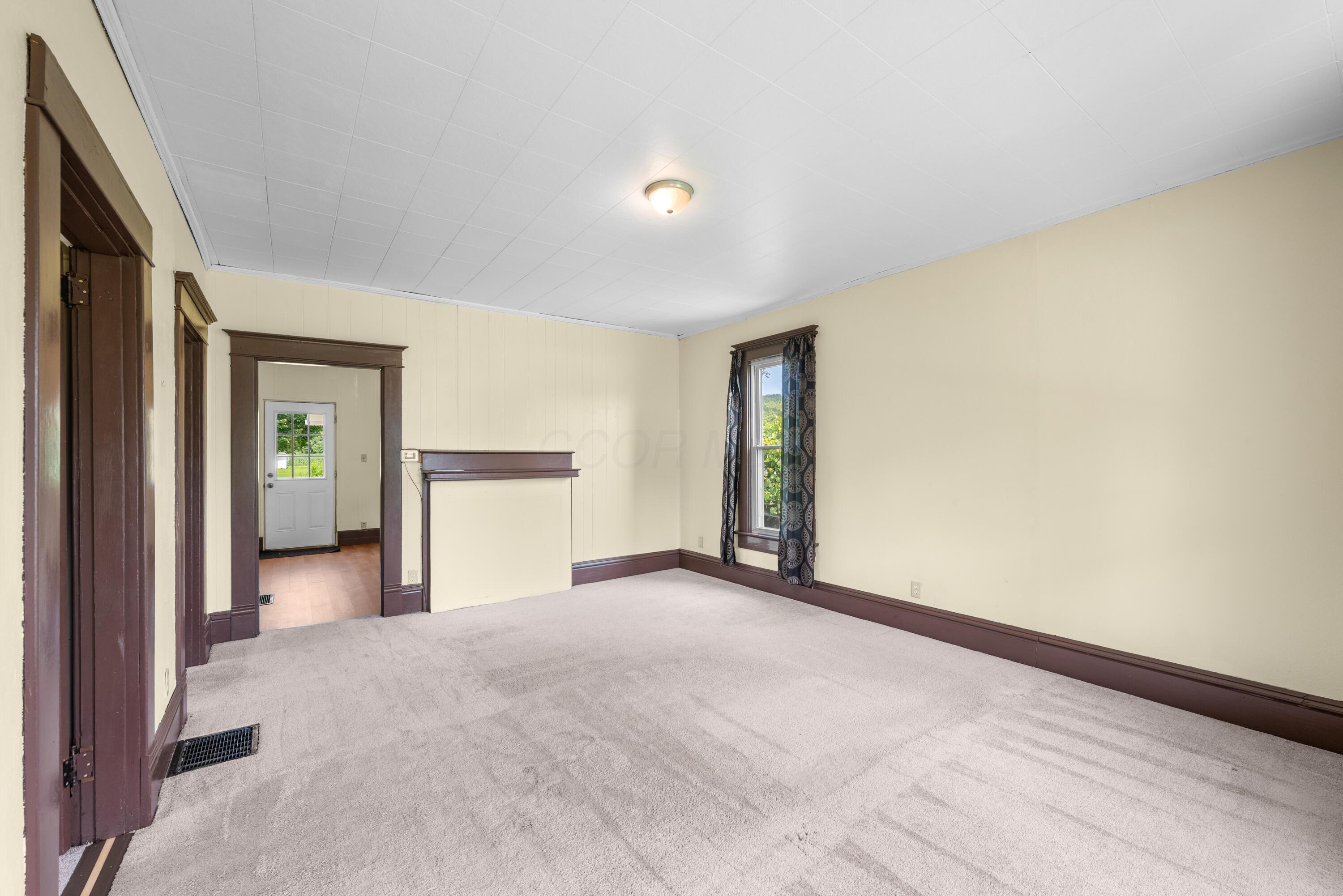 15869 Millfield Road Property Photo 3