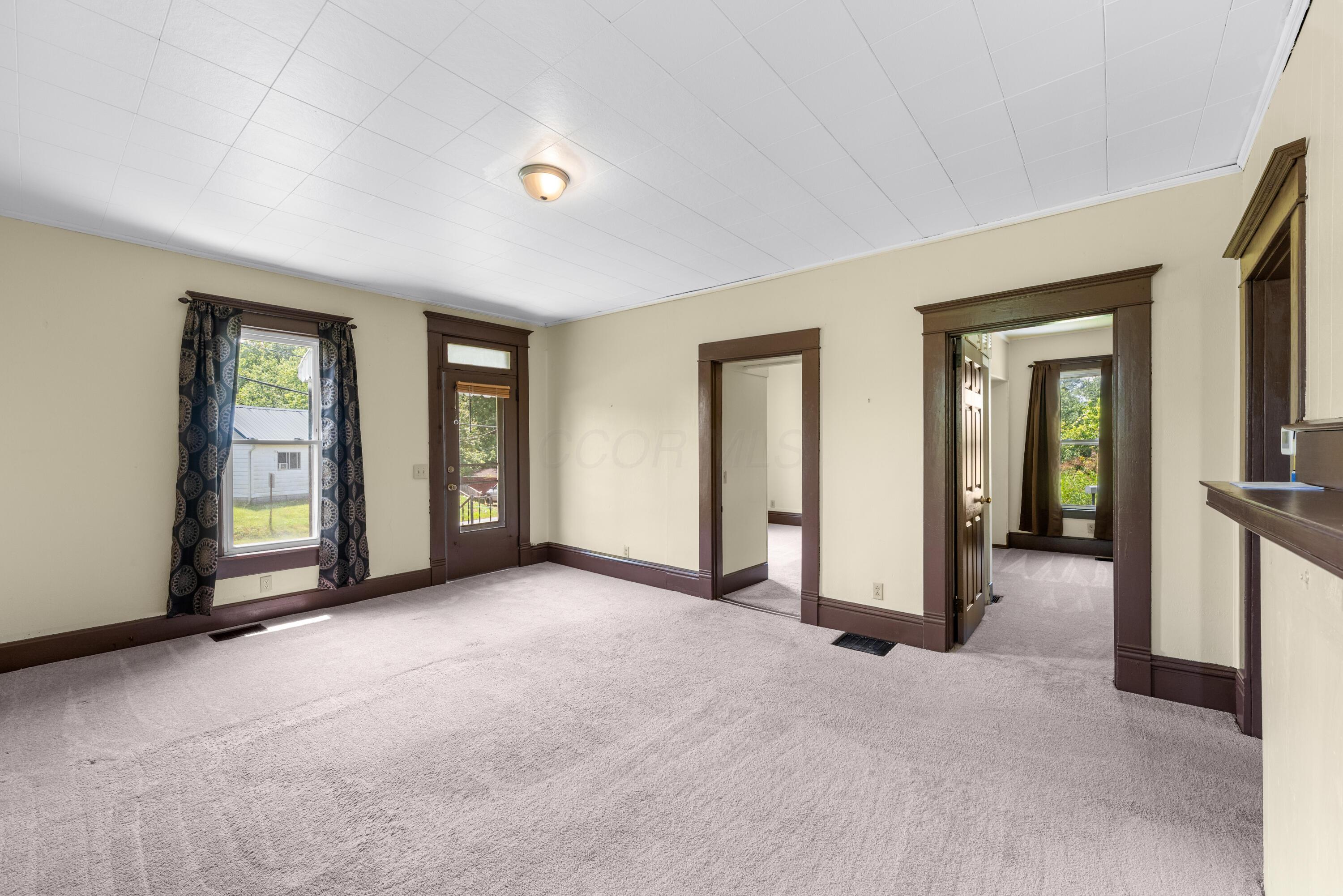 15869 Millfield Road Property Photo 4