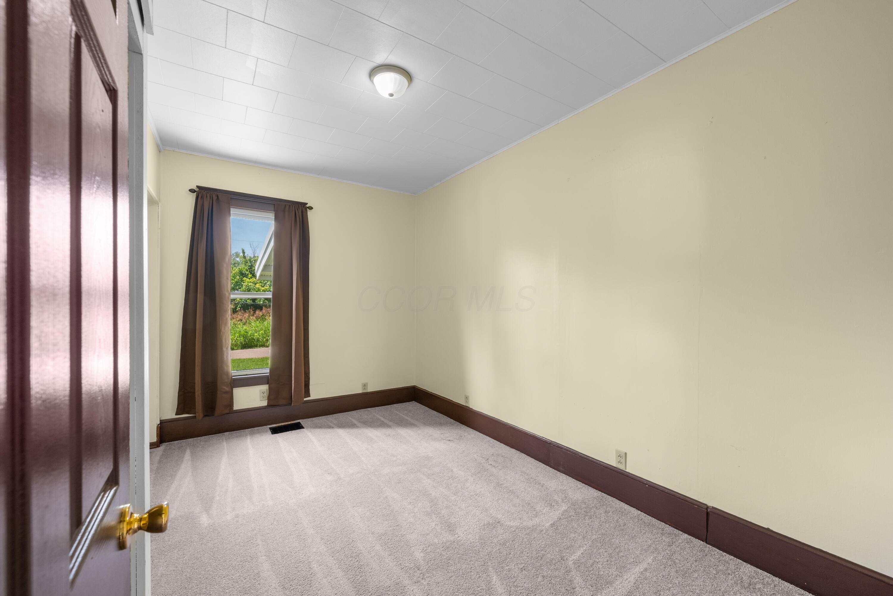 15869 Millfield Road Property Photo 7