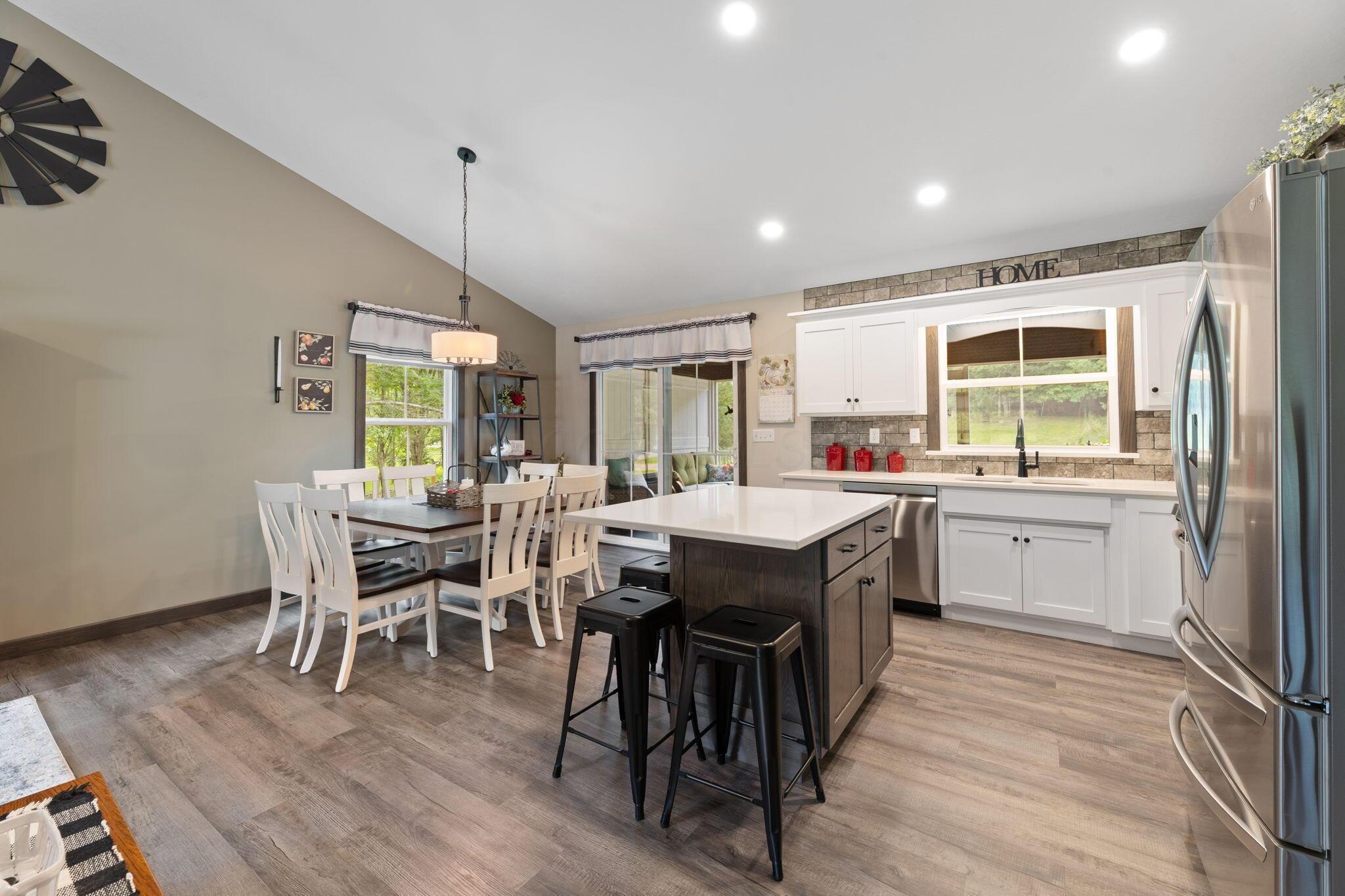 2776 Apple Valley Drive Property Photo 17