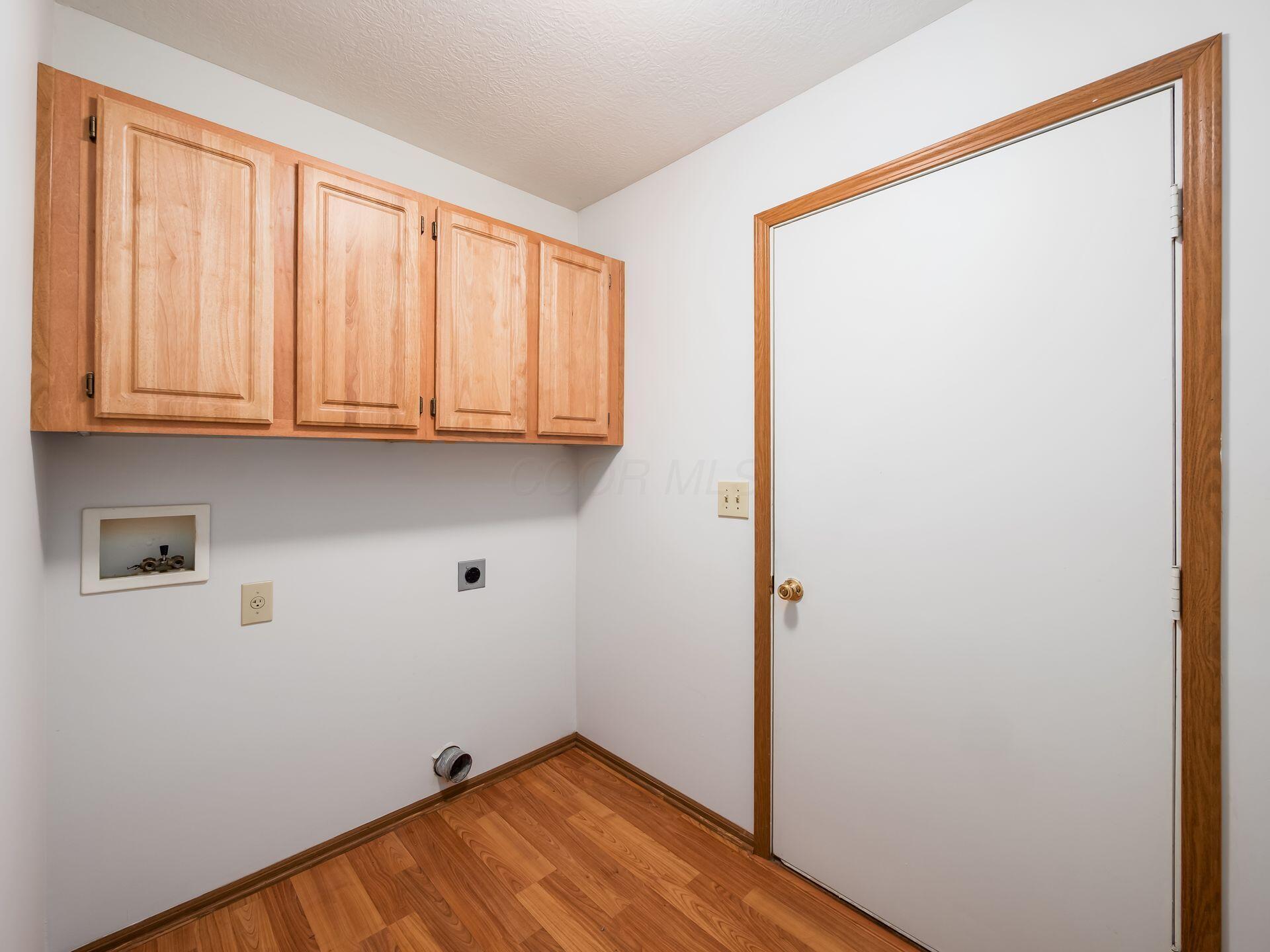 1115 Arbor Oaks Lane Property Photo 8