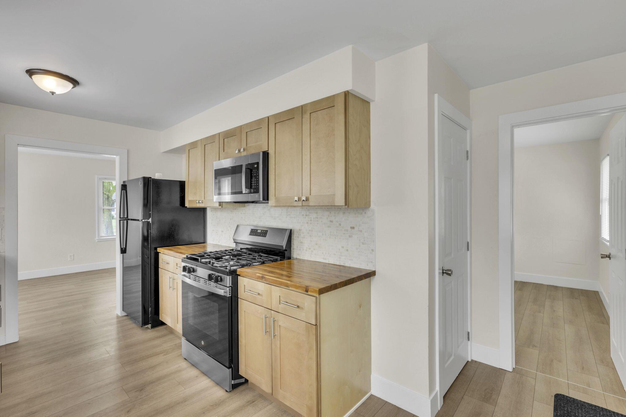 64 Lowell Road Property Photo 6