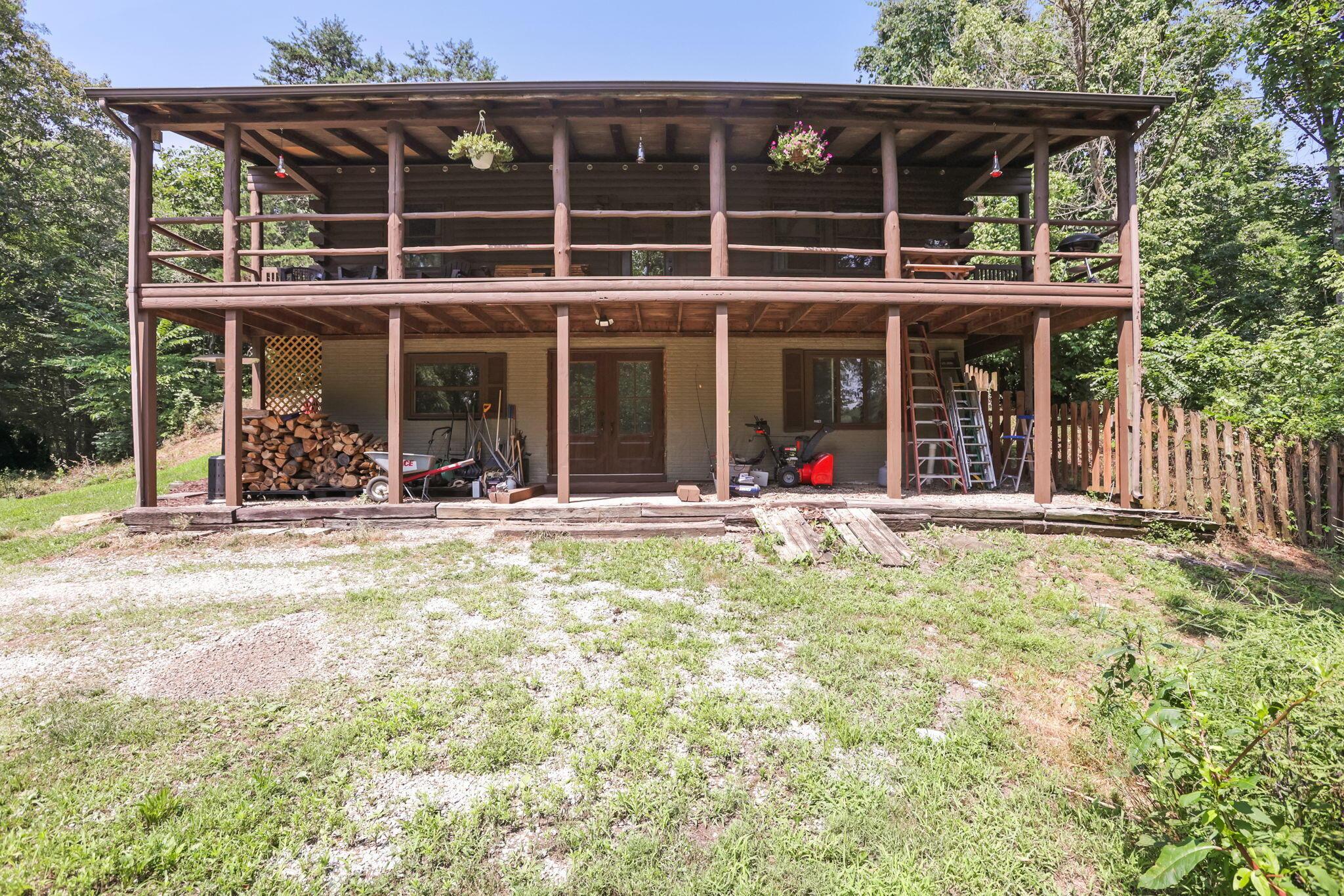 5595 Sheets Road Property Photo 6