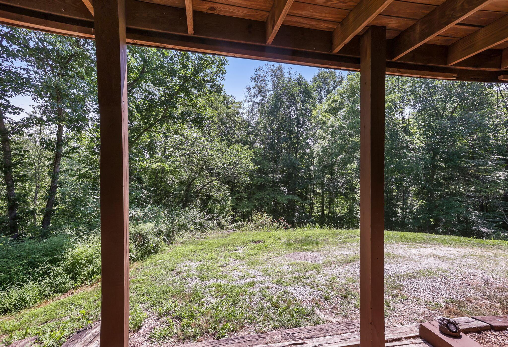 5595 Sheets Road Property Photo 7