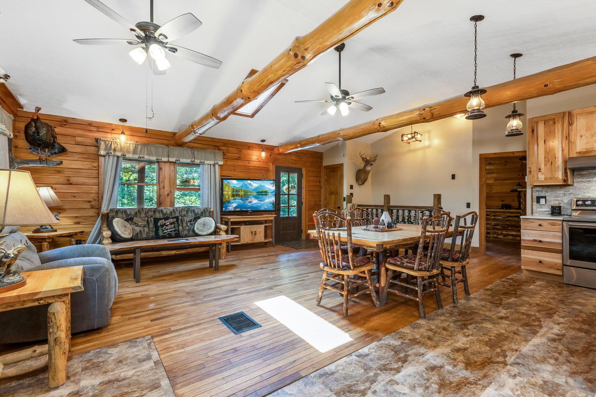 5595 Sheets Road Property Photo 10