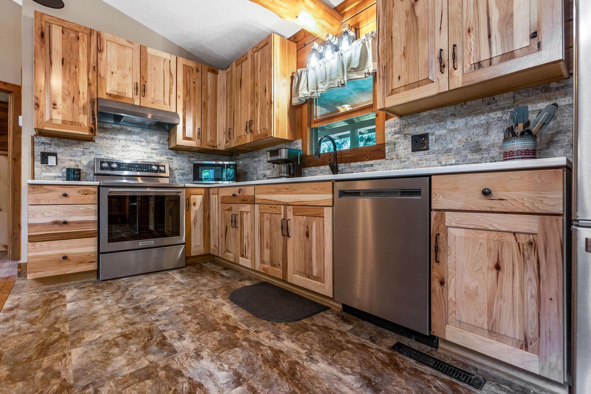 5595 Sheets Road Property Photo 23