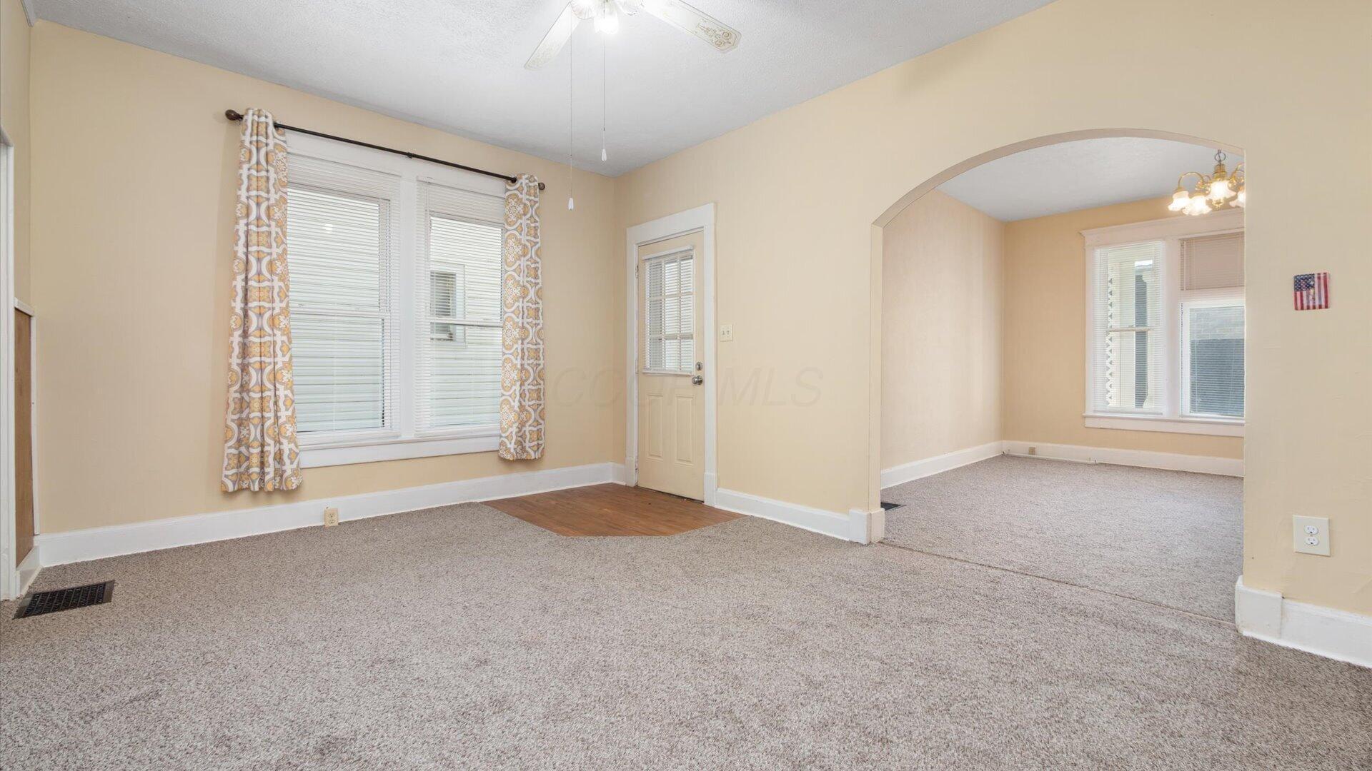 350 W Main Street Property Photo 6
