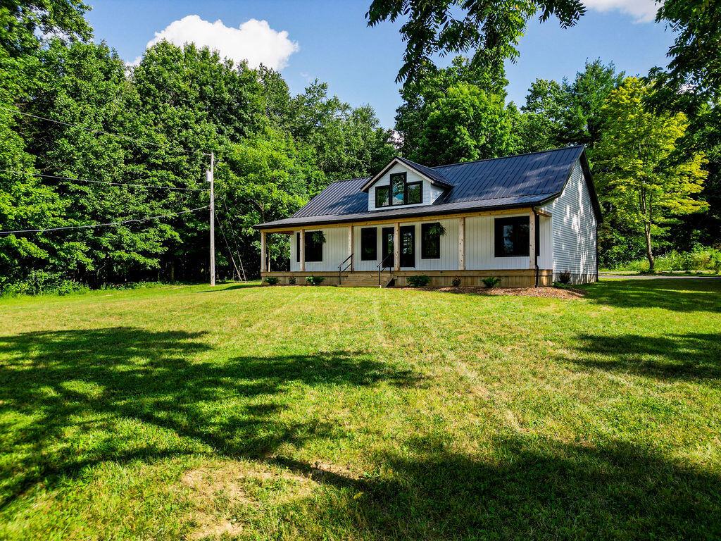 7439 State Route 42 Property Photo 1