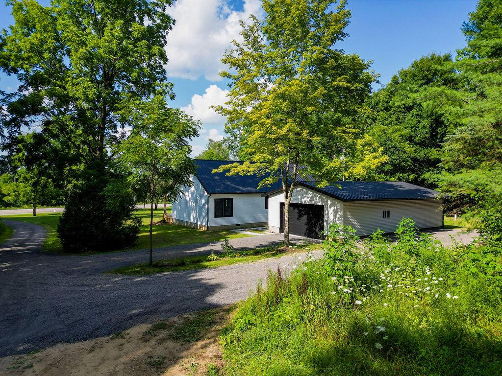 7439 State Route 42 Property Photo 6