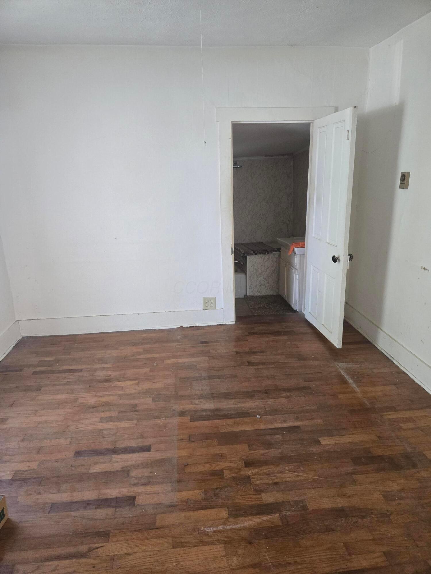 19078 Main Street Property Photo 11