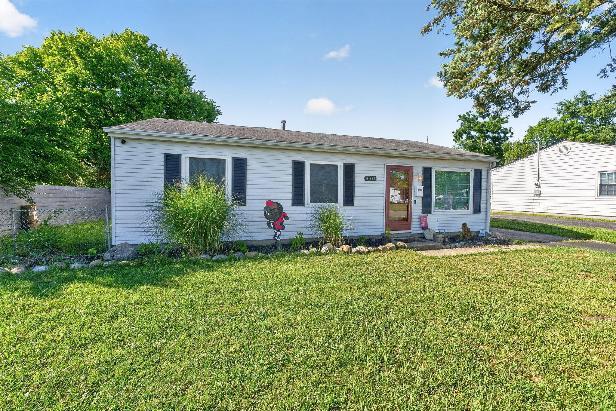 4511 Edgewyn Avenue Property Photo 2