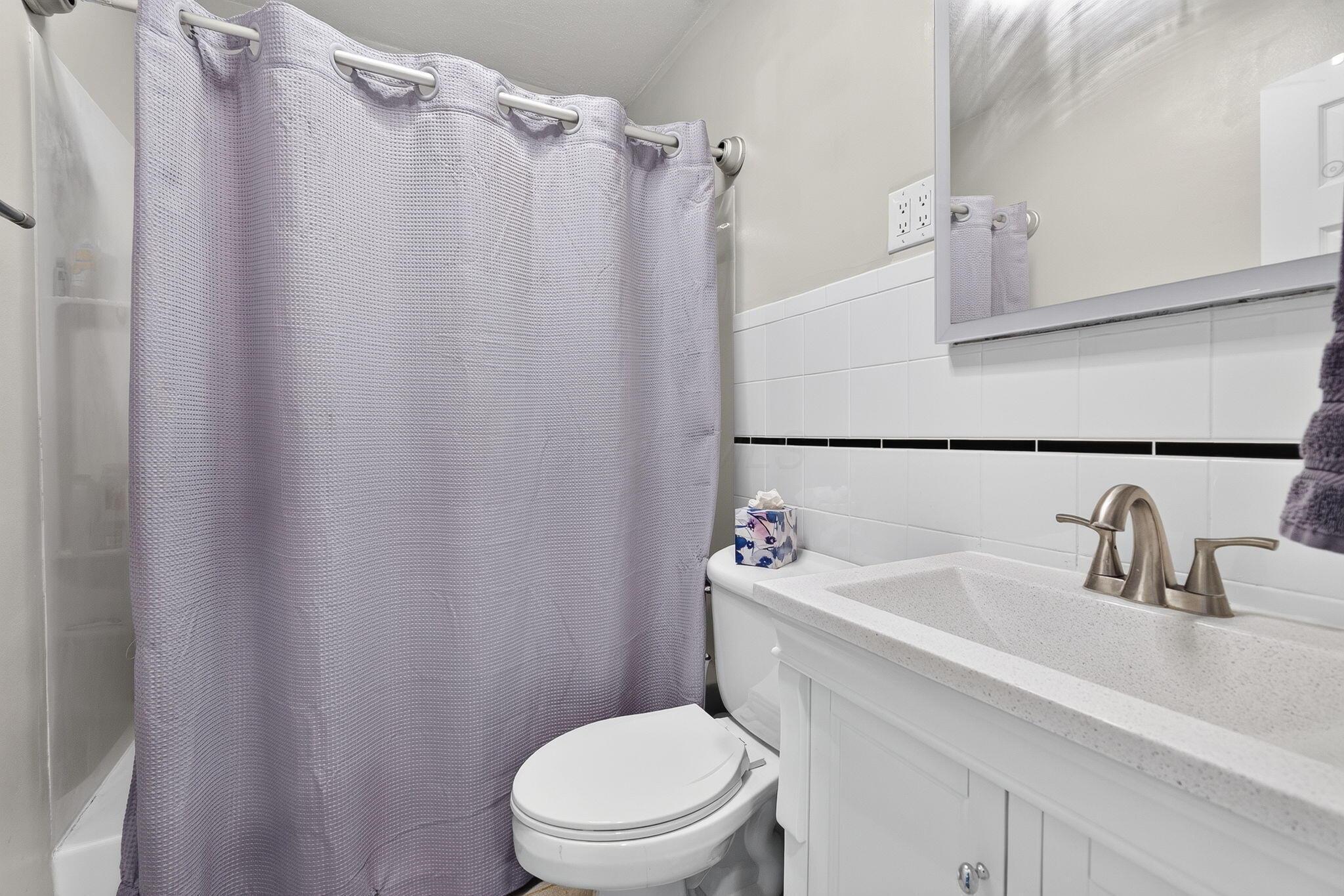 4511 Edgewyn Avenue Property Photo 21