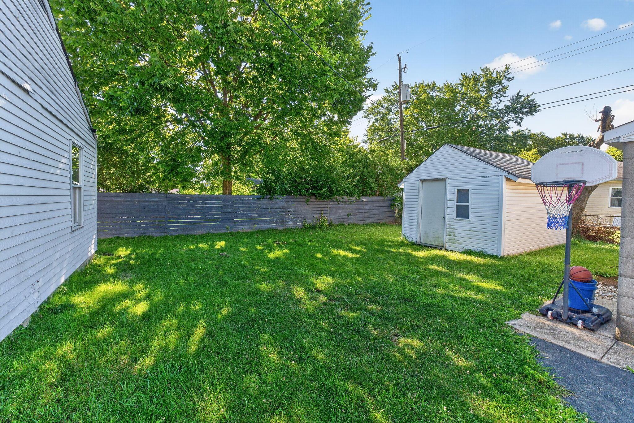 4511 Edgewyn Avenue Property Photo 25