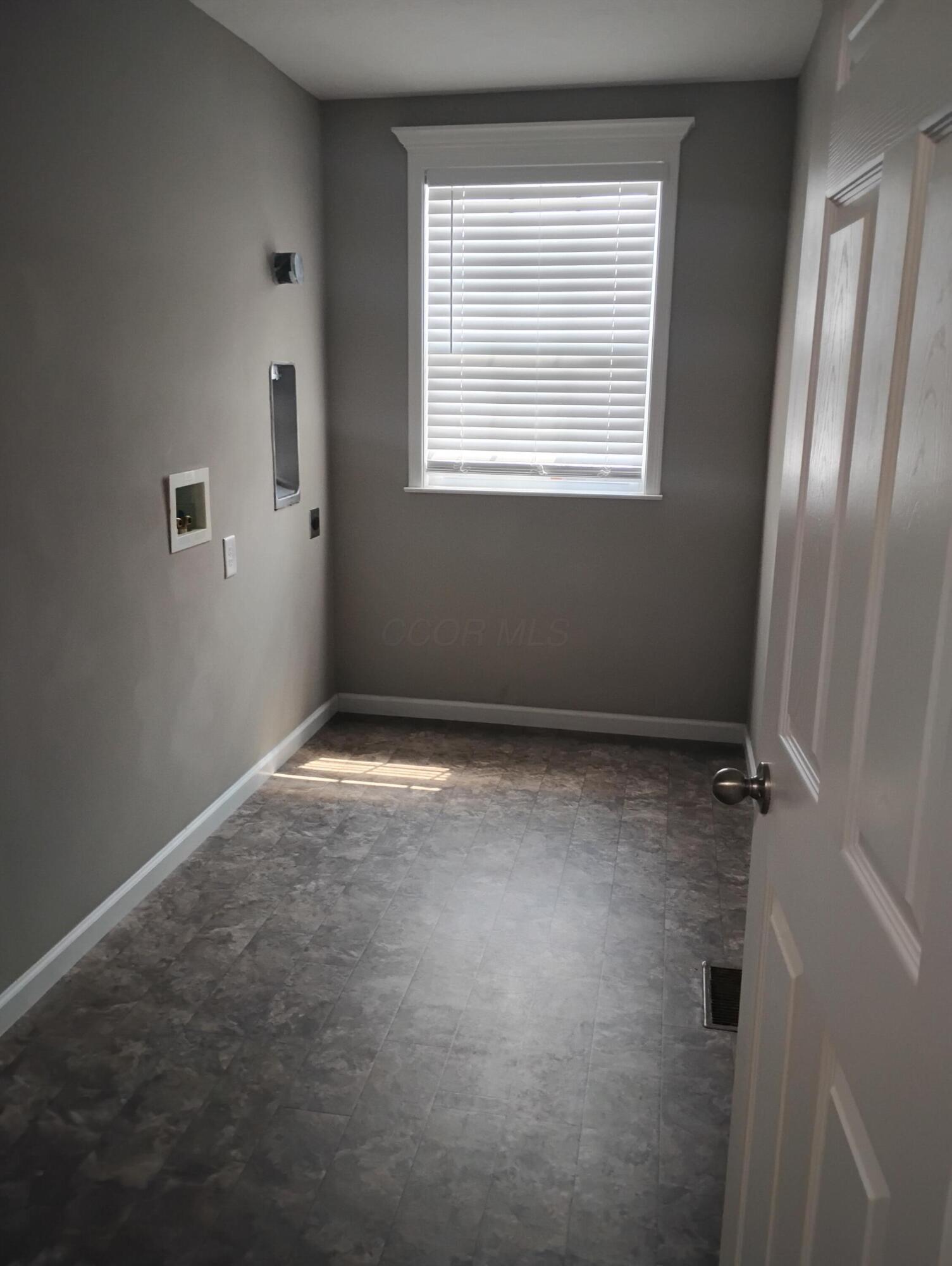 1453 Hoovler Way Property Photo 17