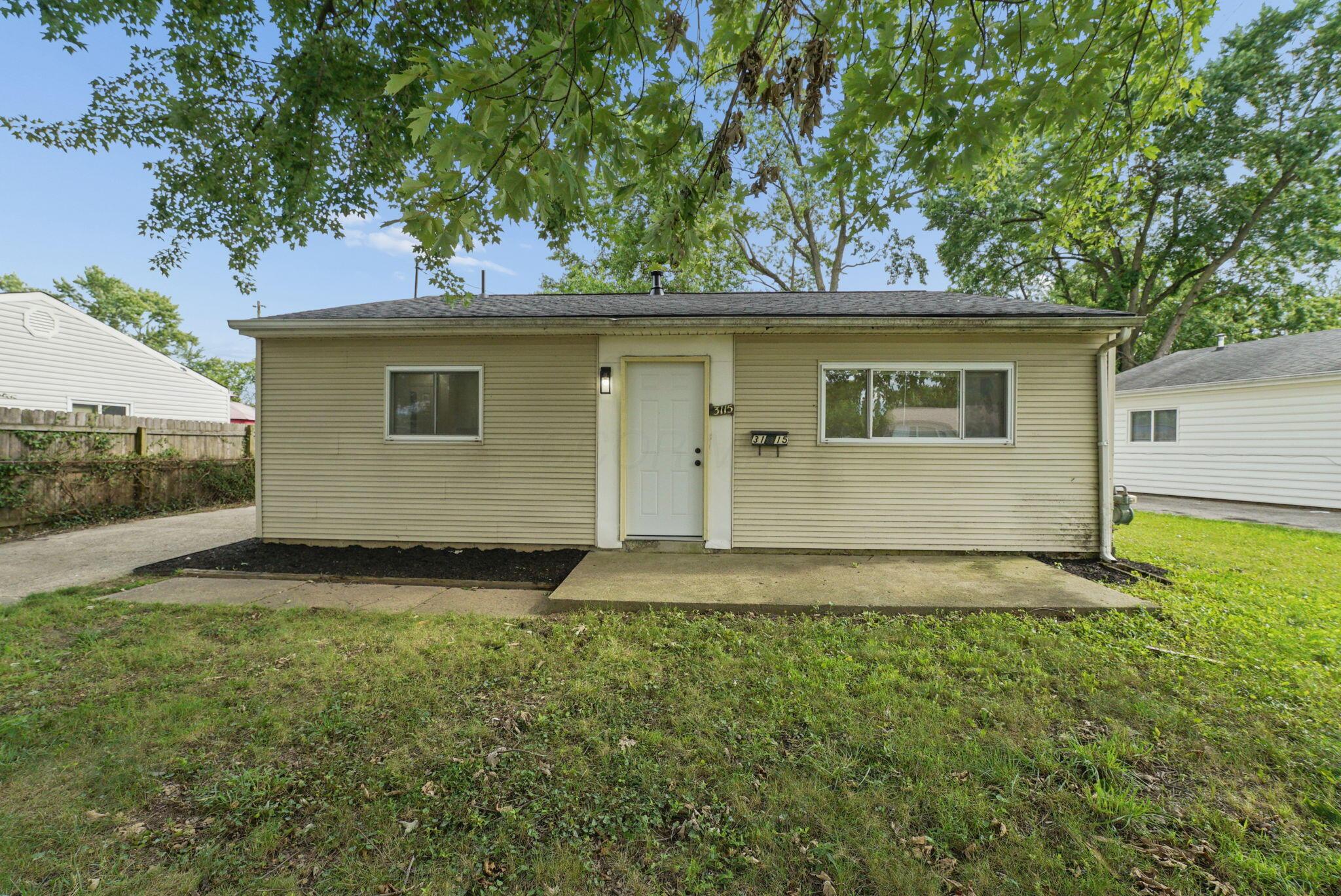 3115 Houston Drive Property Photo 1