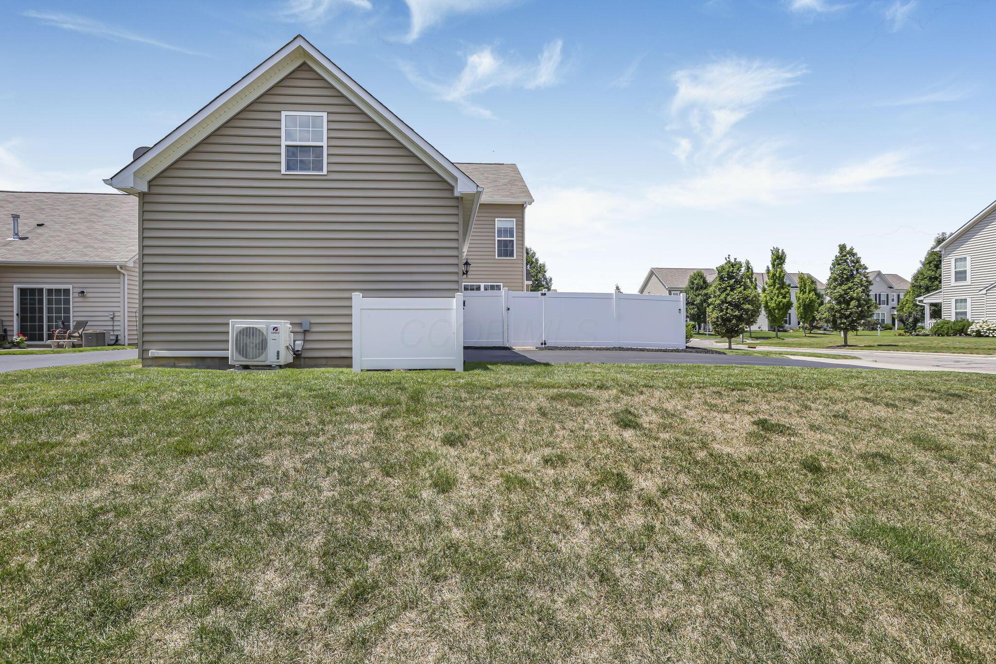 5132 Wildcat Falls Drive Property Photo 49