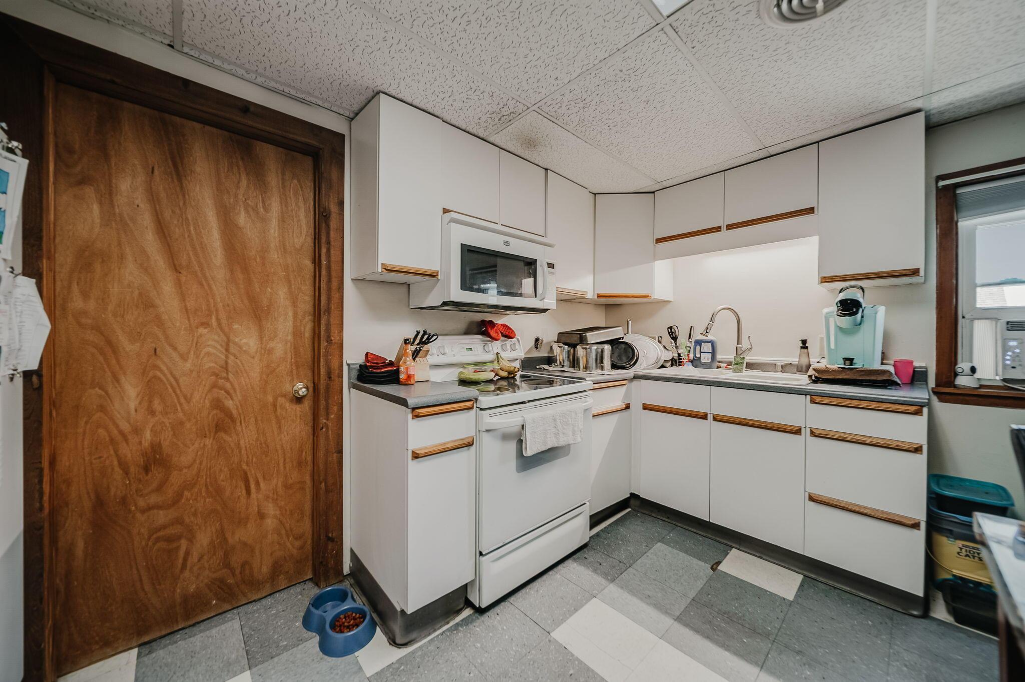 706 S Washington Street Property Photo 91