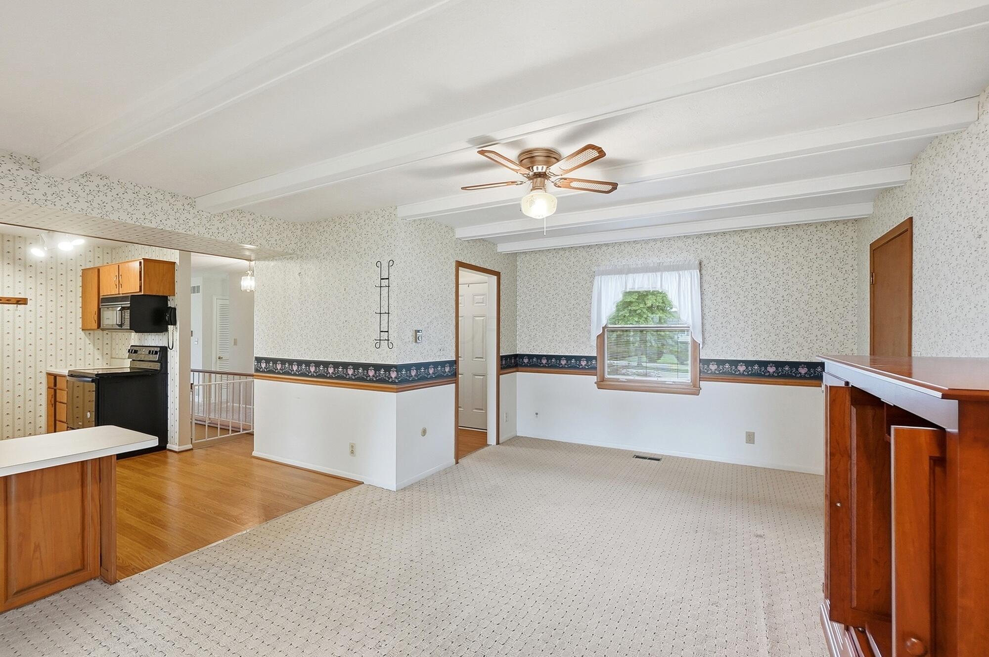 339 Pickering Drive Property Photo 7