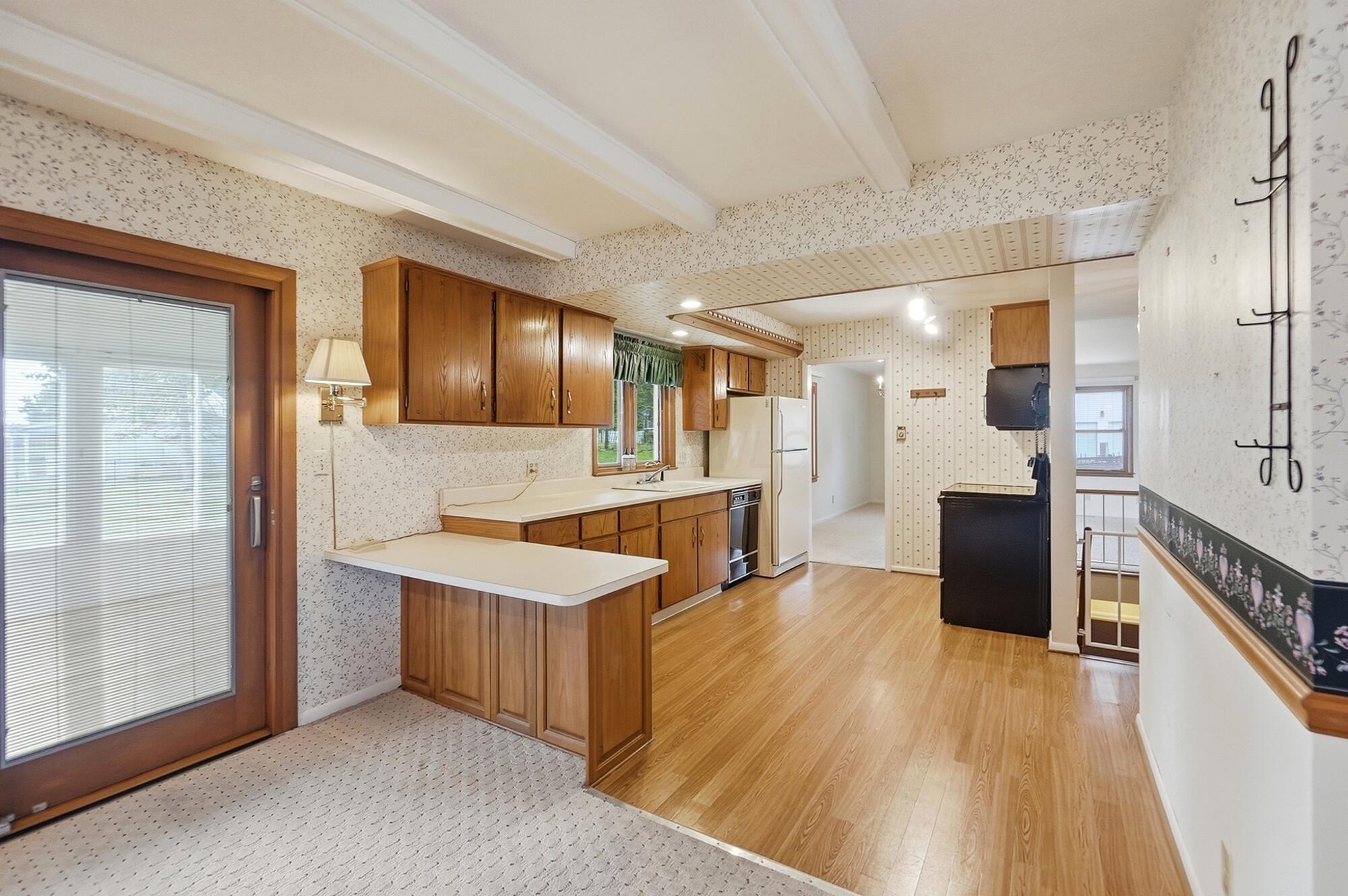 339 Pickering Drive Property Photo 8
