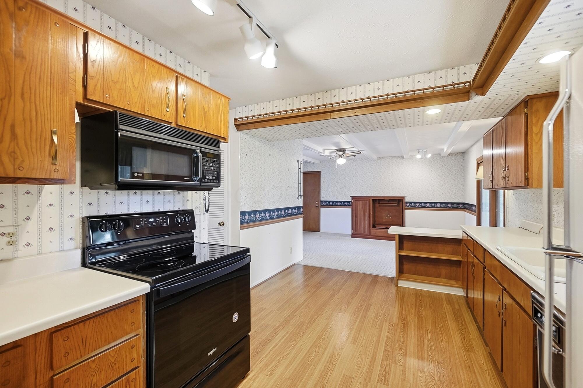 339 Pickering Drive Property Photo 10