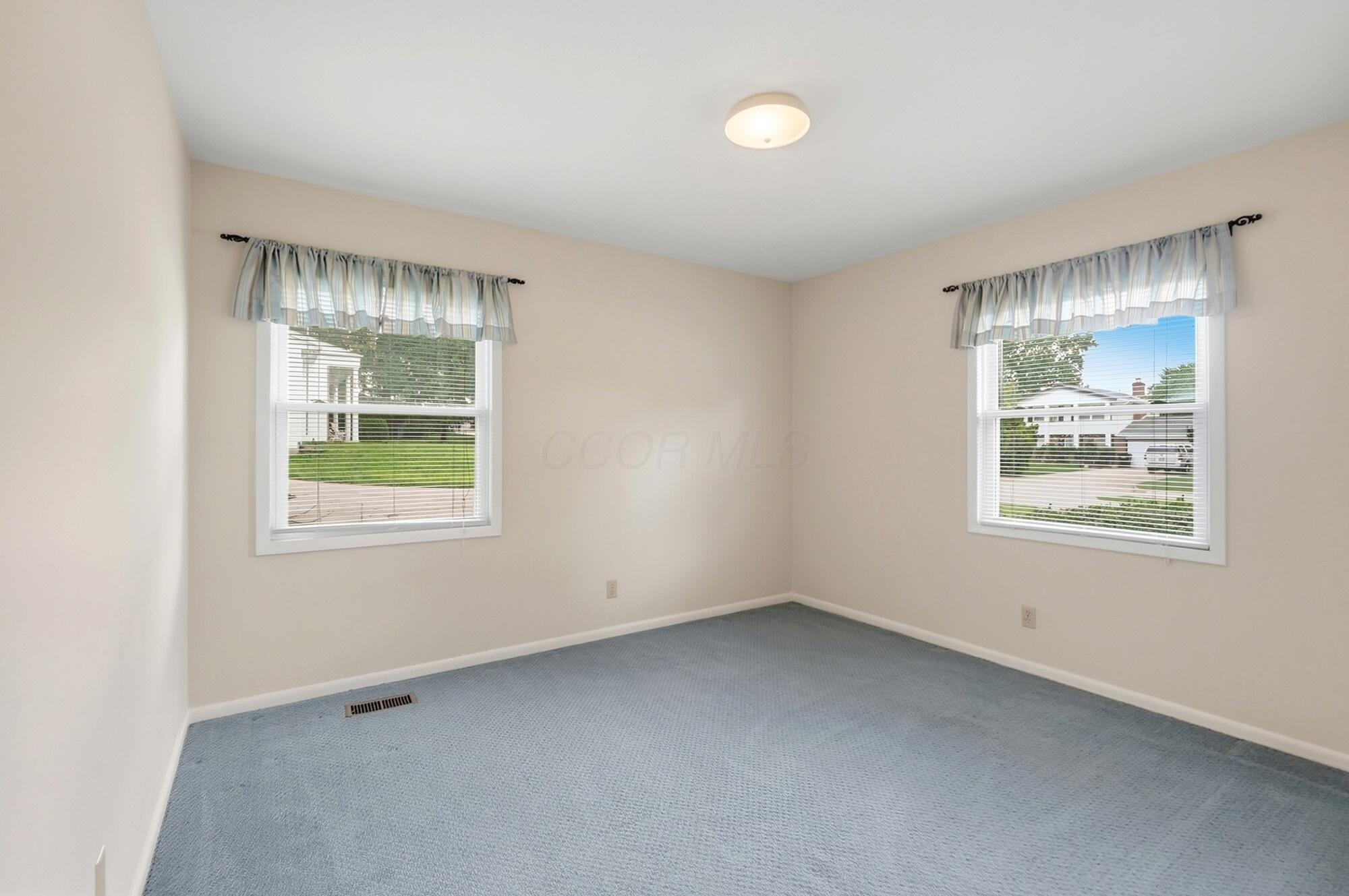 339 Pickering Drive Property Photo 18