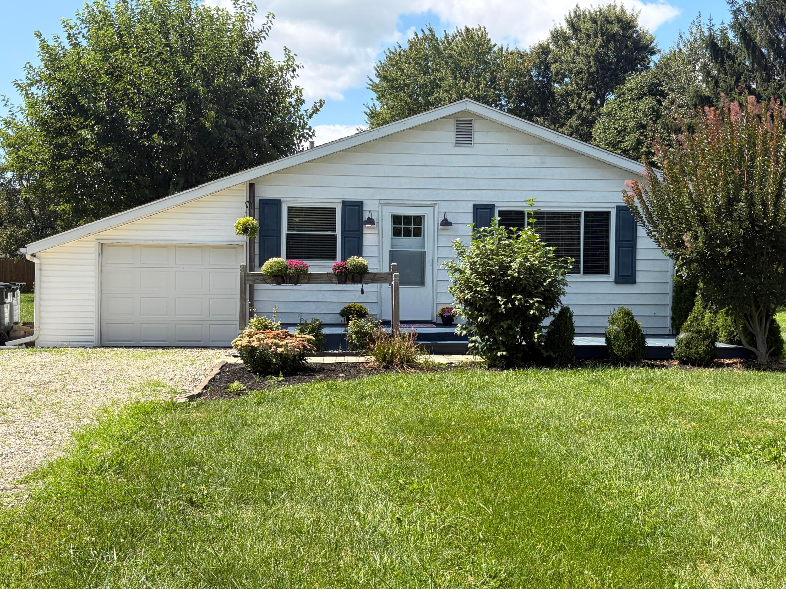 13911 Watkins Road Property Photo 1