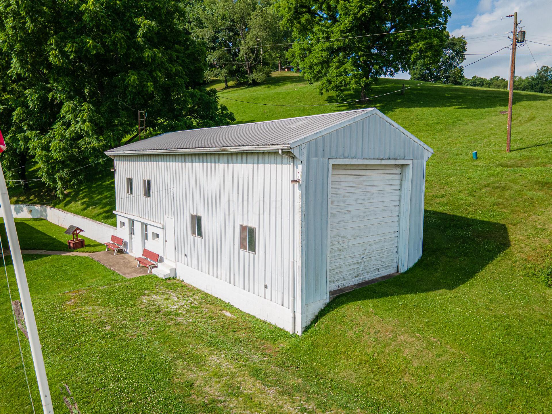 21569 State Route 16 Property Photo 6
