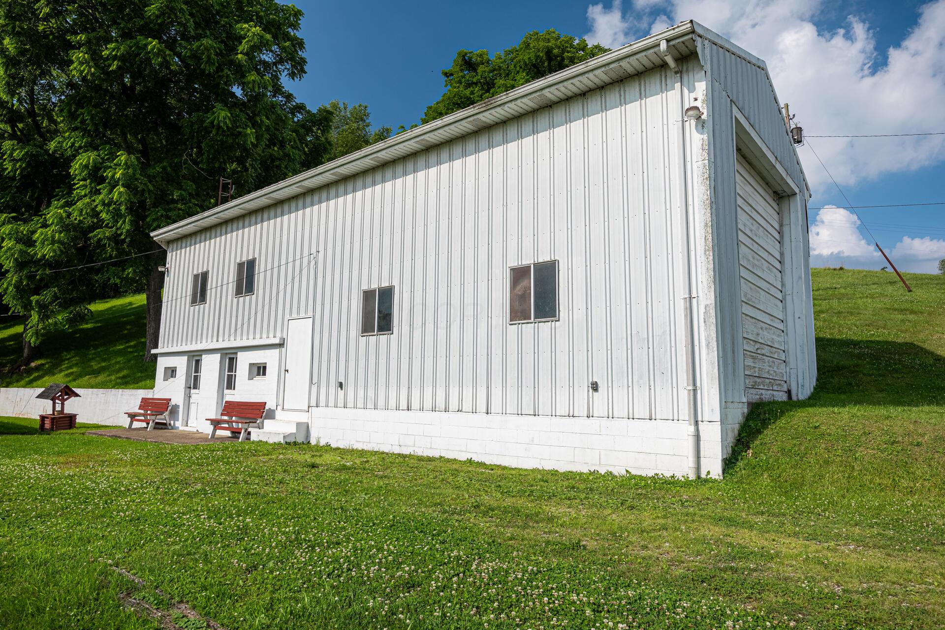 21569 State Route 16 Property Photo 7