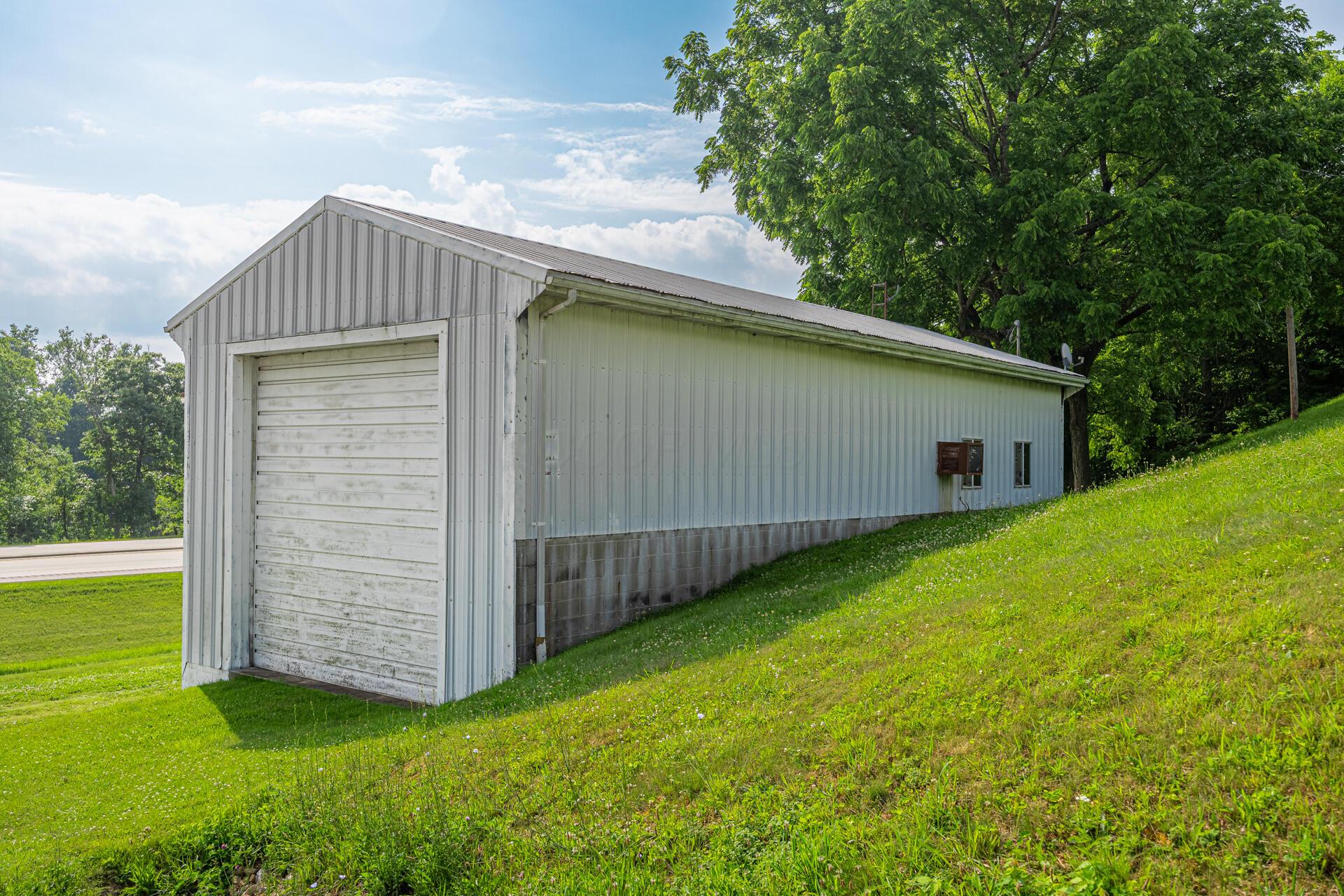 21569 State Route 16 Property Photo 8