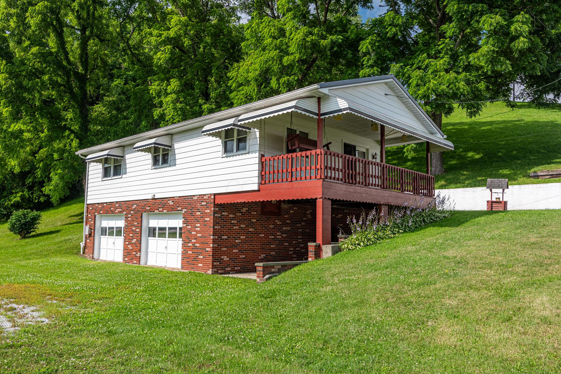 21569 State Route 16 Property Photo 11