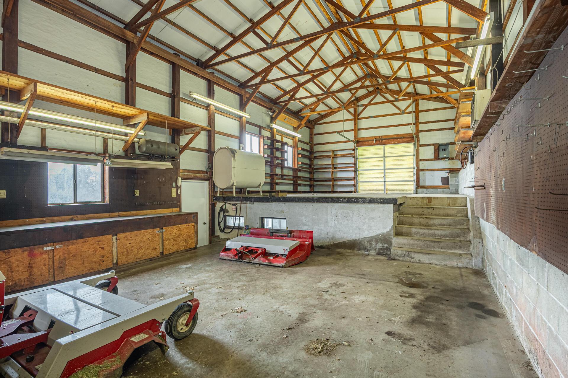 21569 State Route 16 Property Photo 18