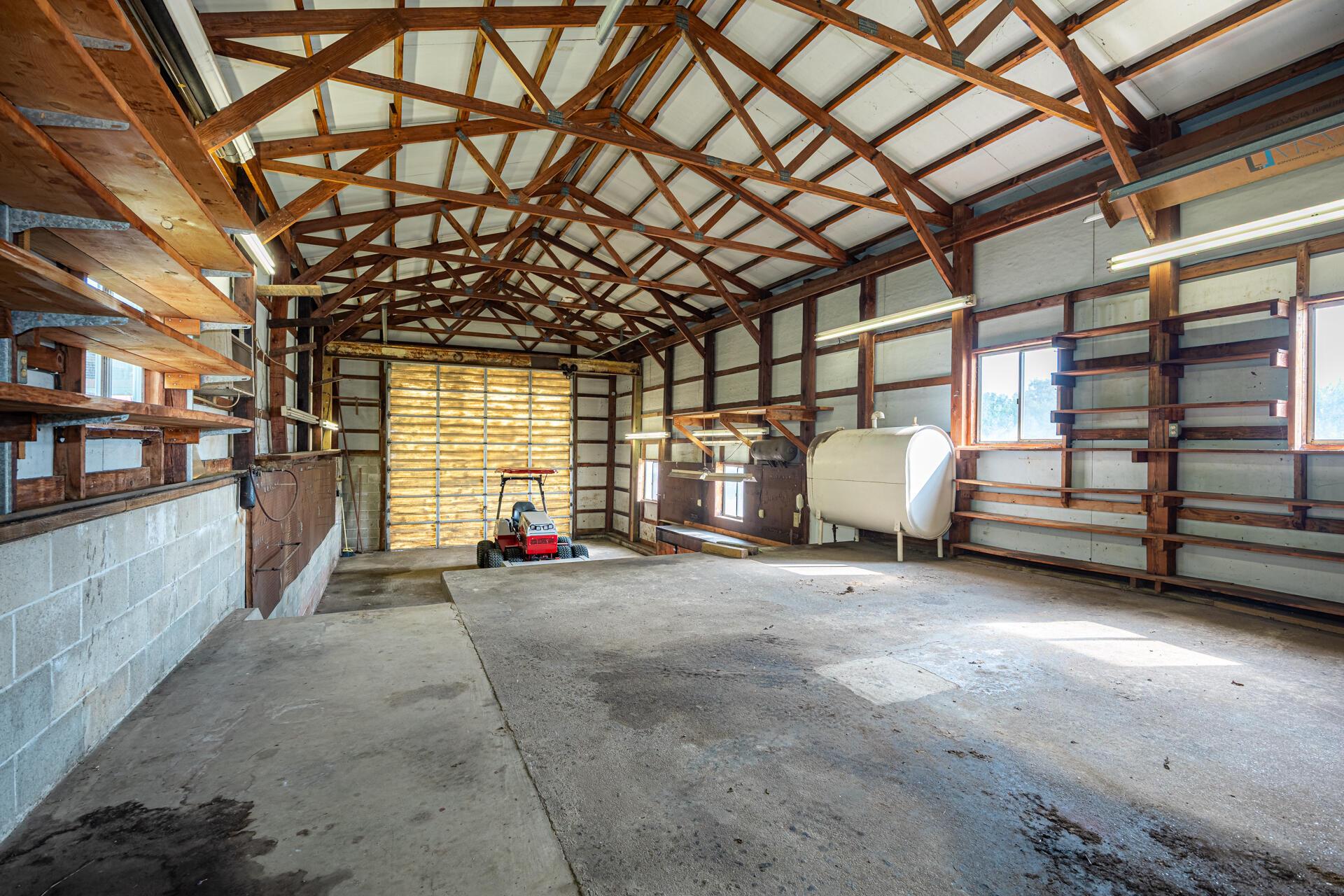 21569 State Route 16 Property Photo 20