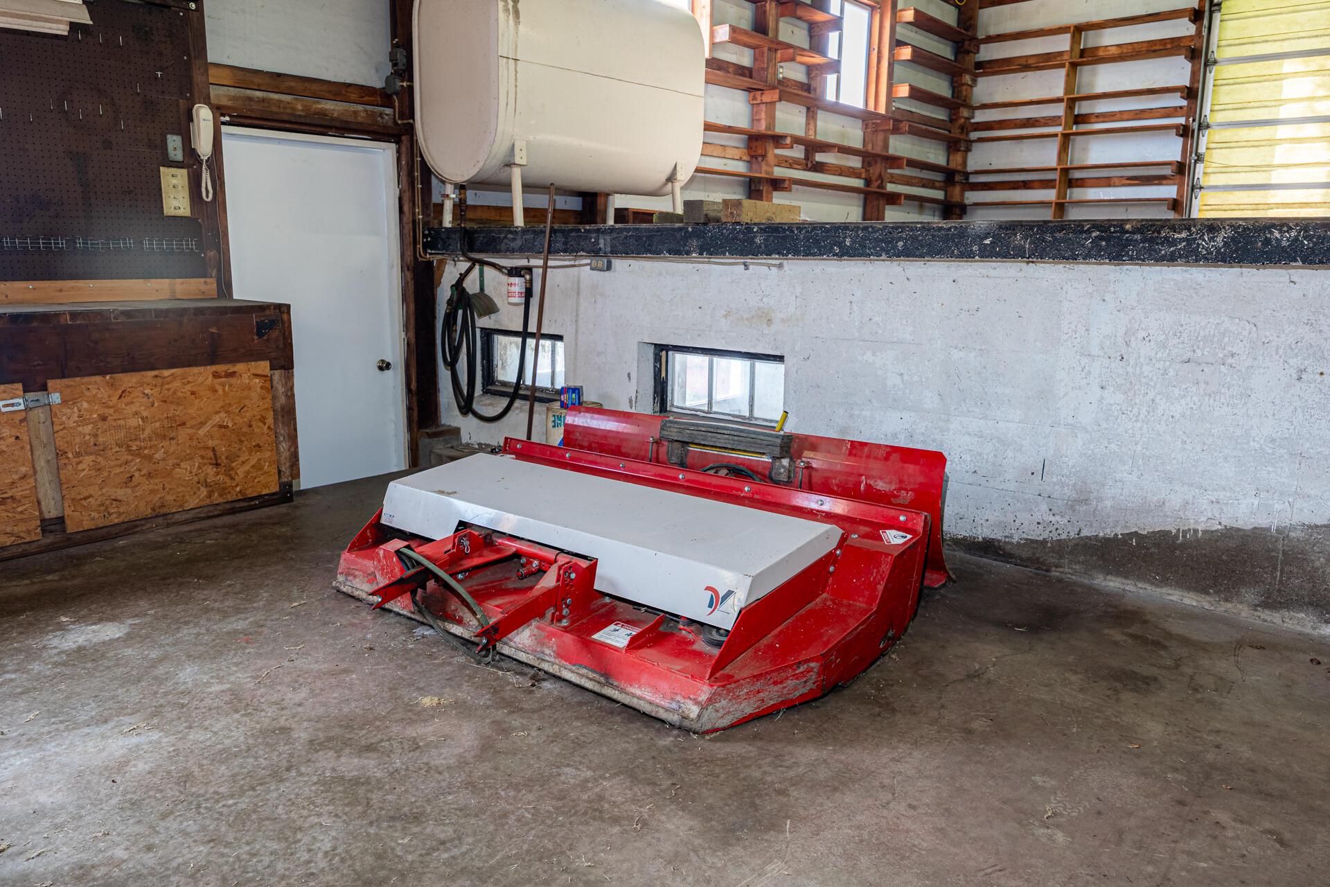 21569 State Route 16 Property Photo 22