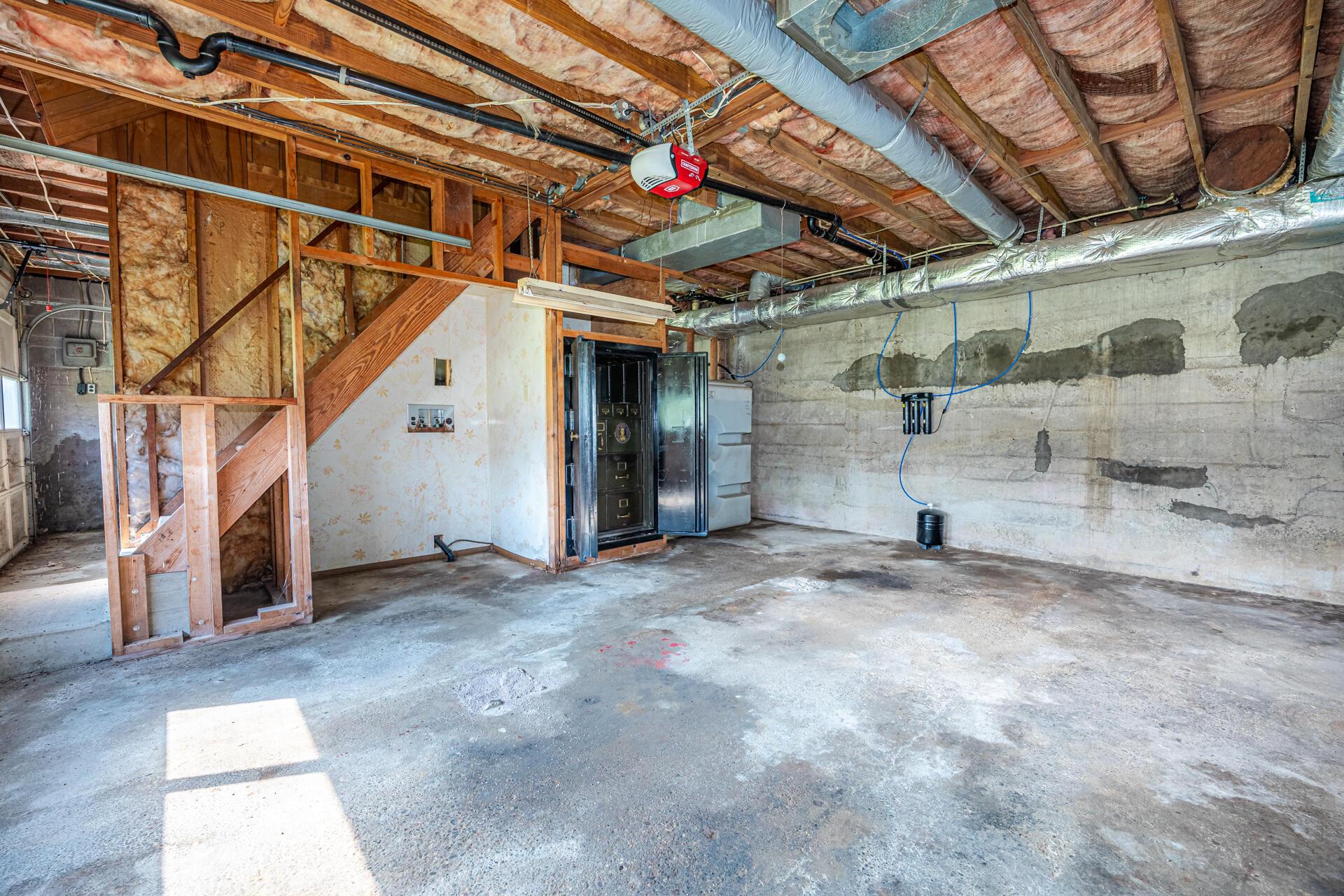 21569 State Route 16 Property Photo 35