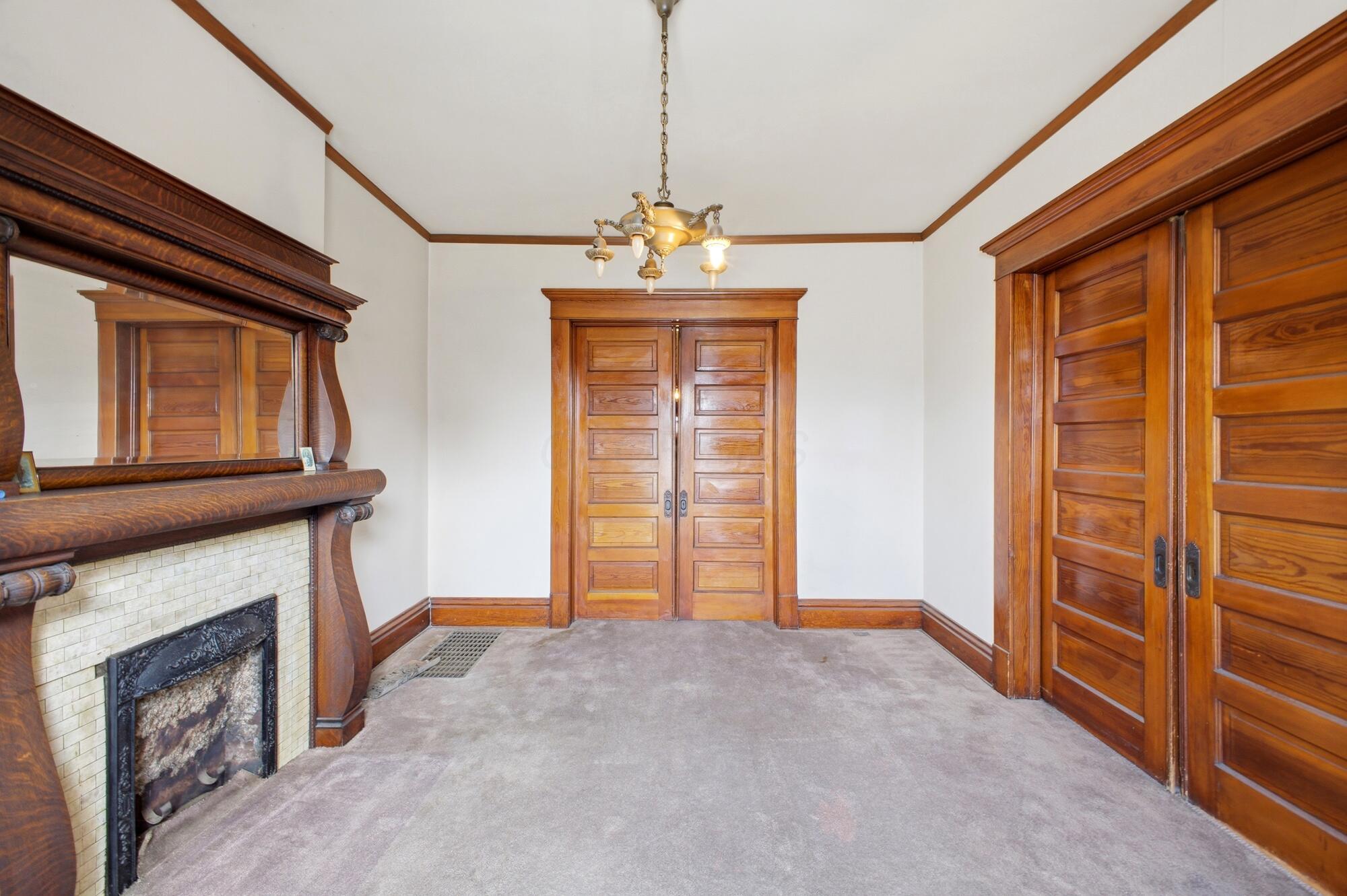 472 E Whittier Street Property Photo 5