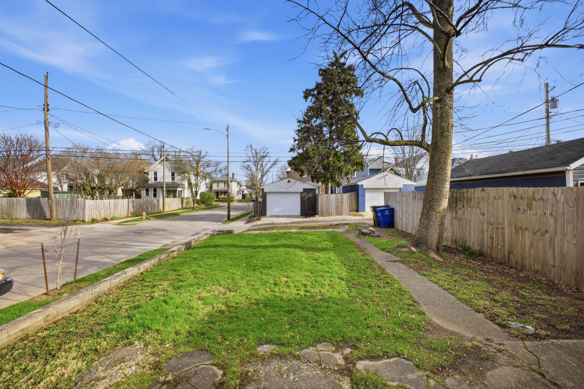 472 E Whittier Street Property Photo 42