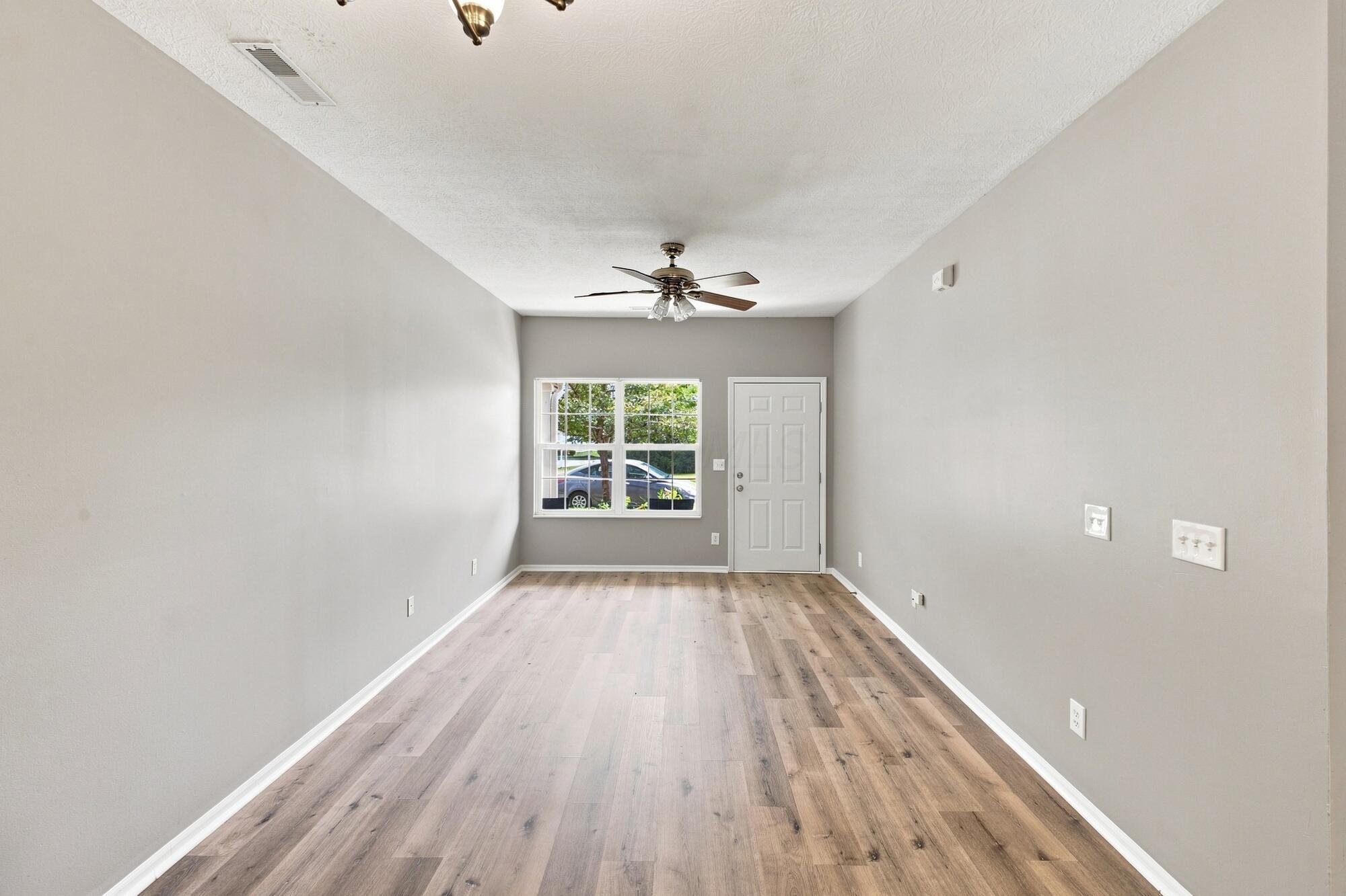 480 Fullers Circle Property Photo 5