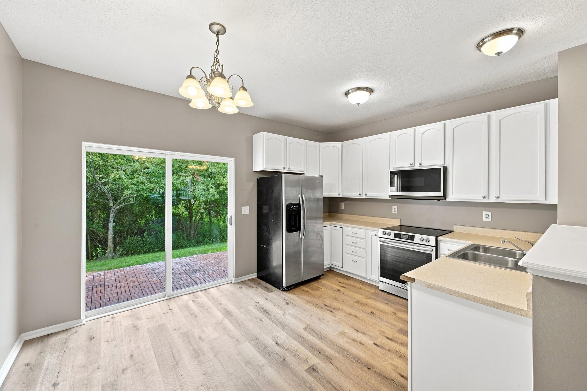 480 Fullers Circle Property Photo 8