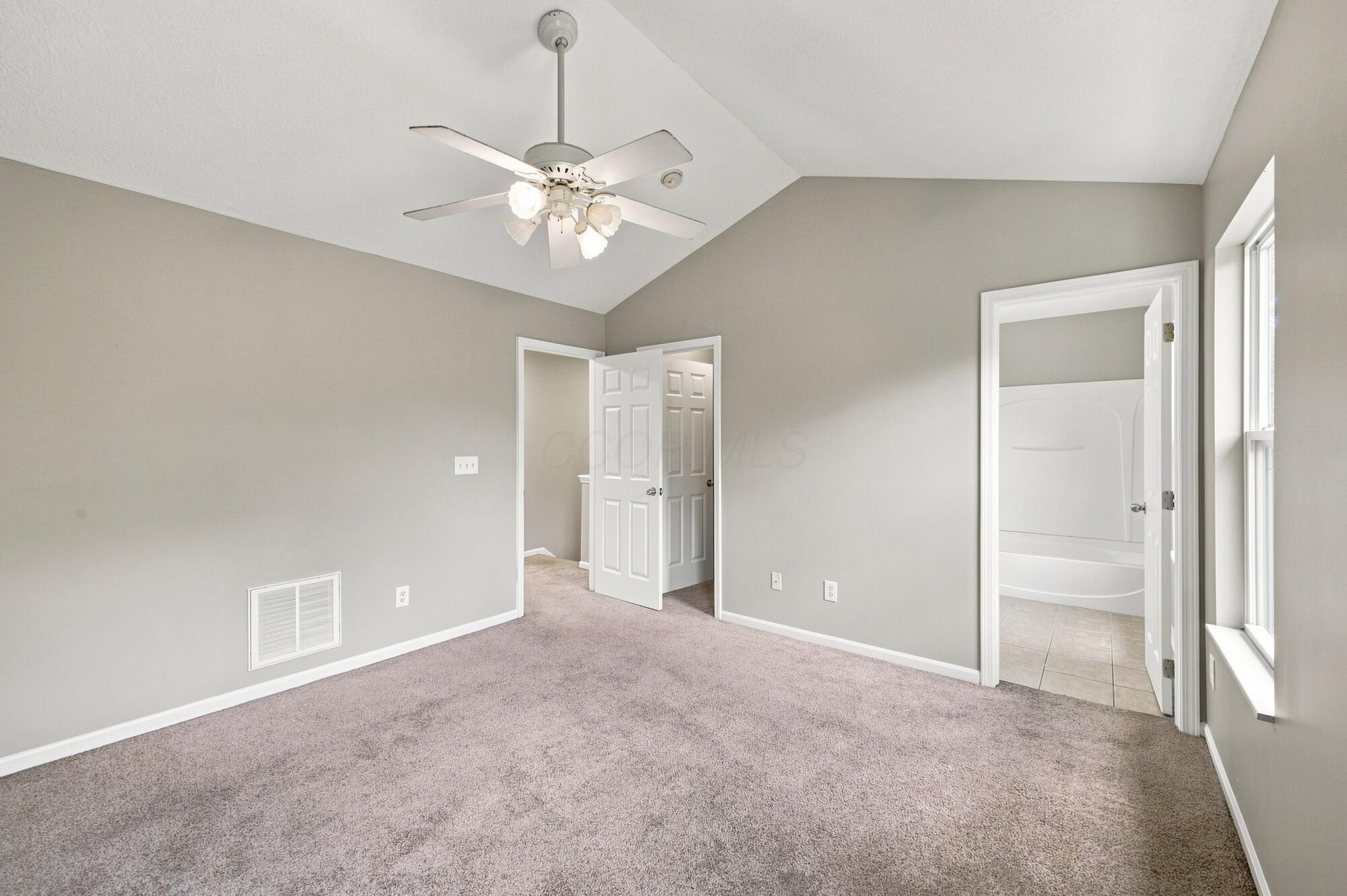 480 Fullers Circle Property Photo 16