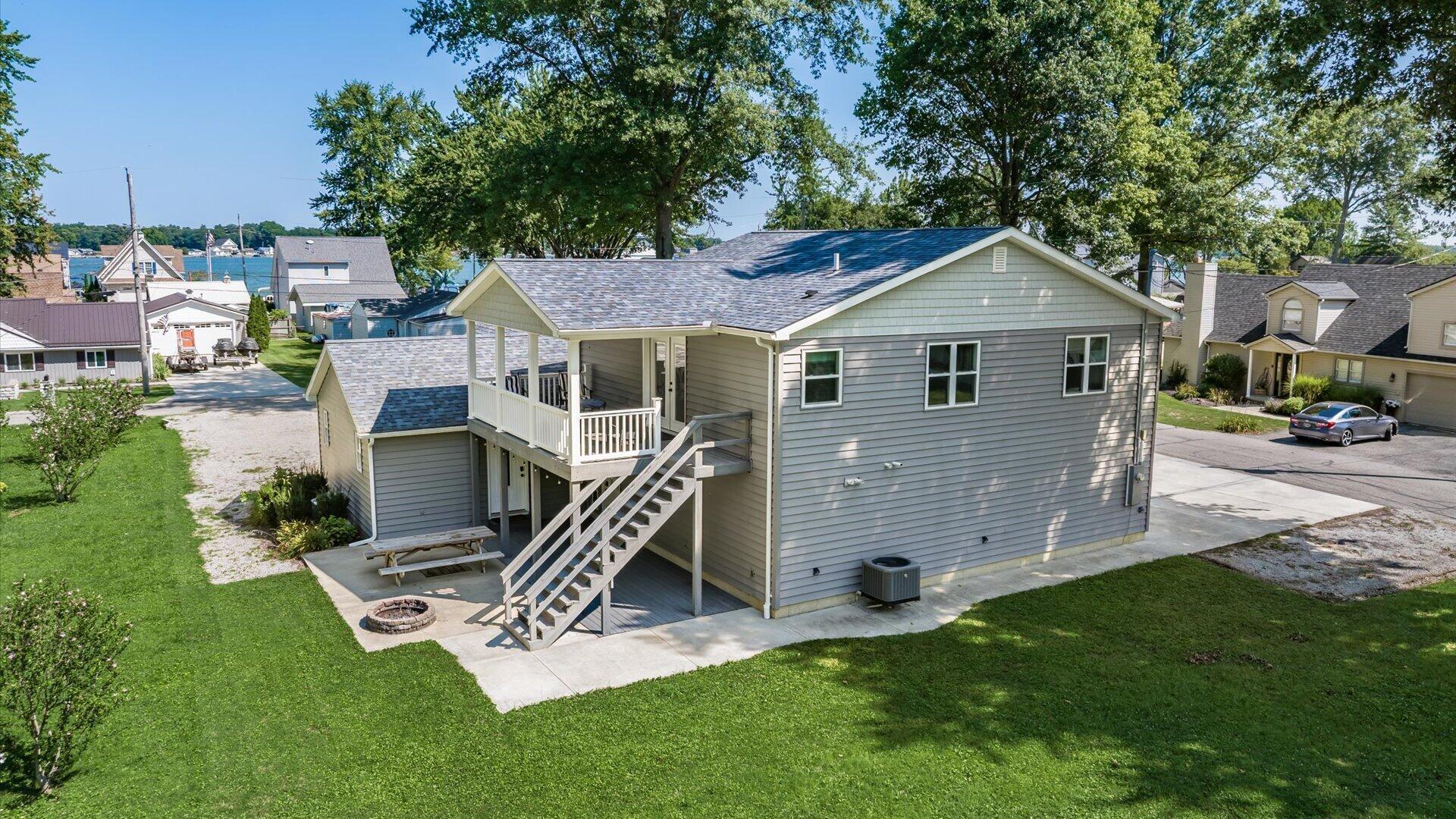 3155 Cottonwood Court Ne Property Photo 1
