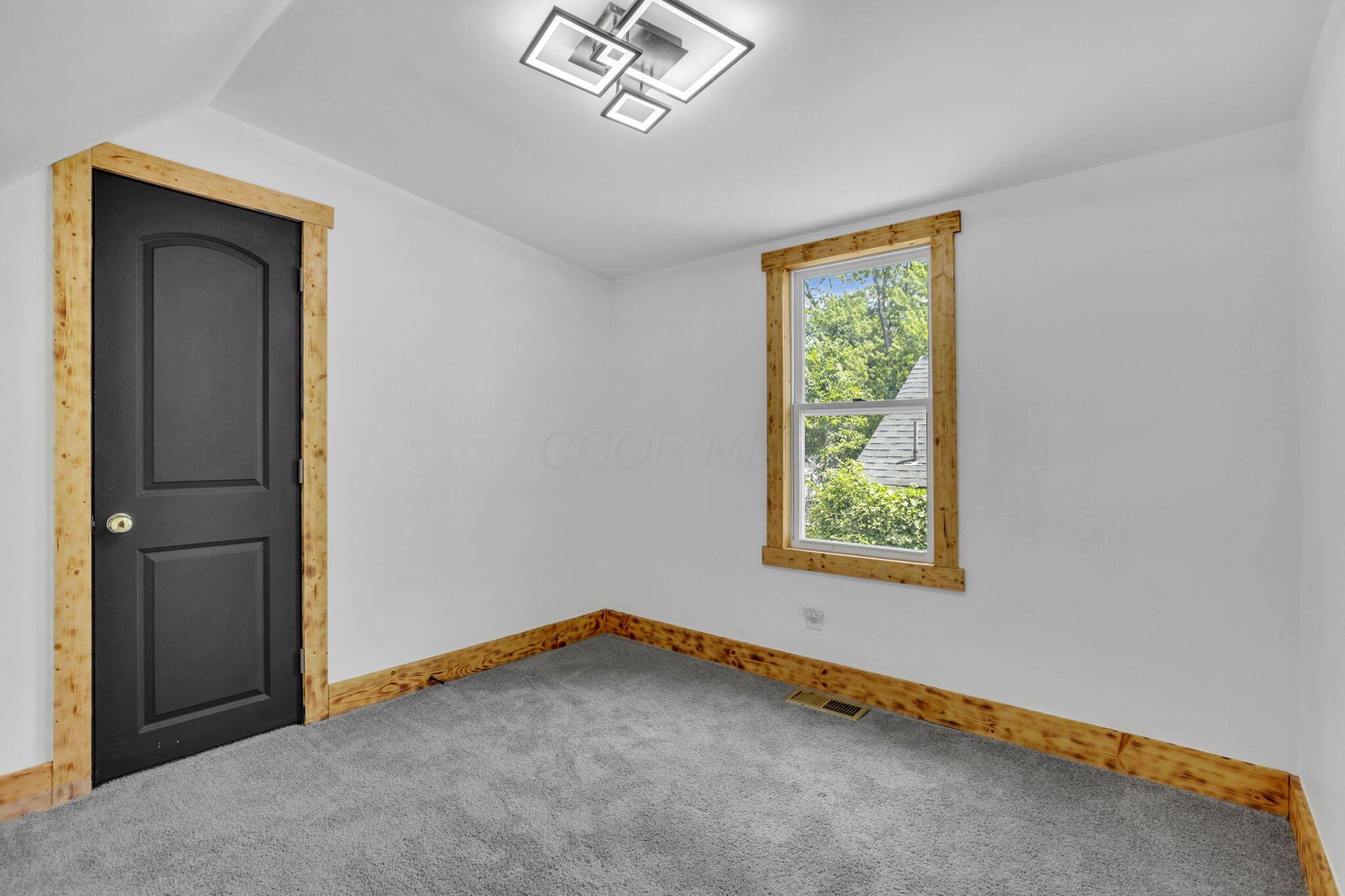 680 Stewart Avenue Property Photo 35