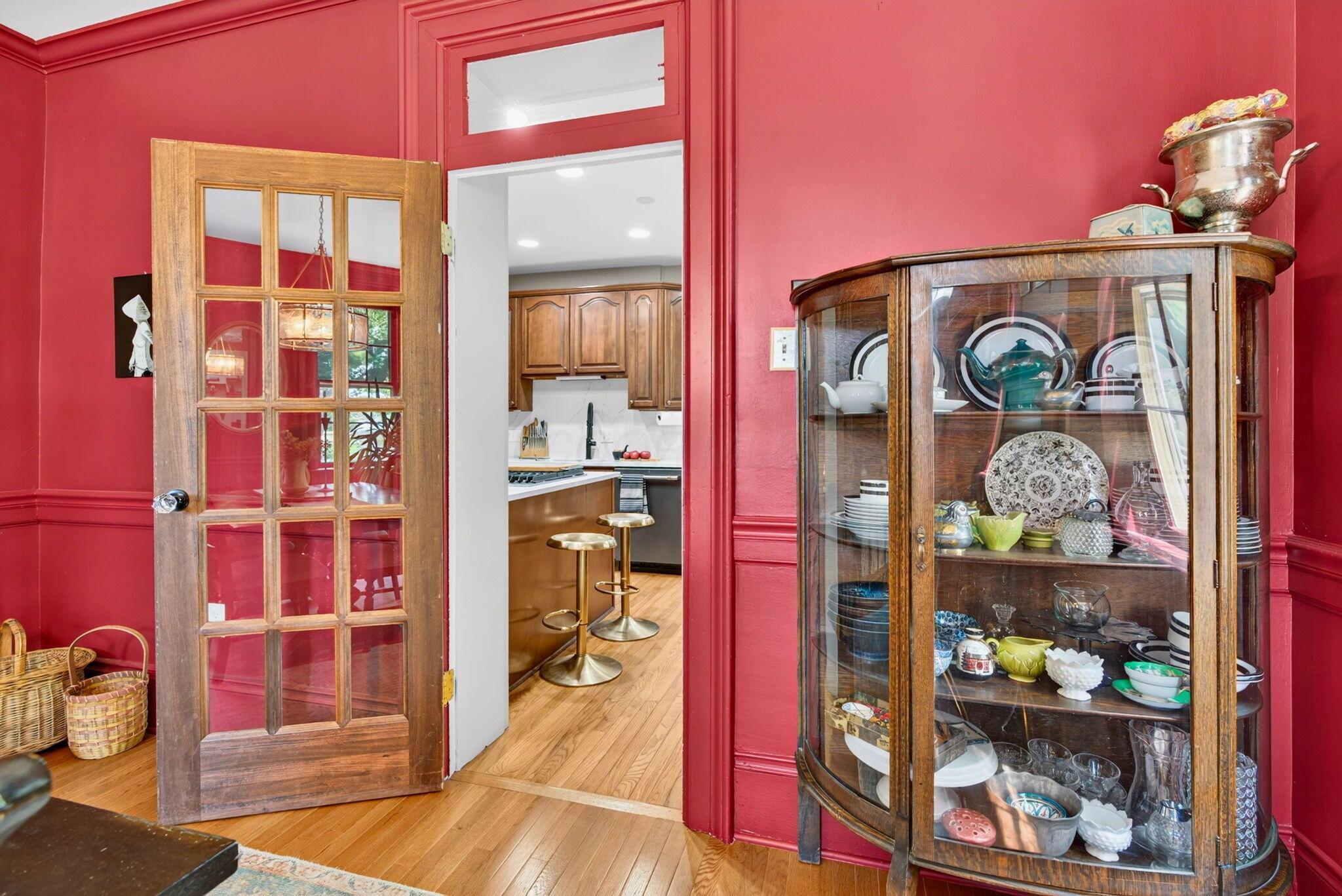 111 E Hocking Street Property Photo 40