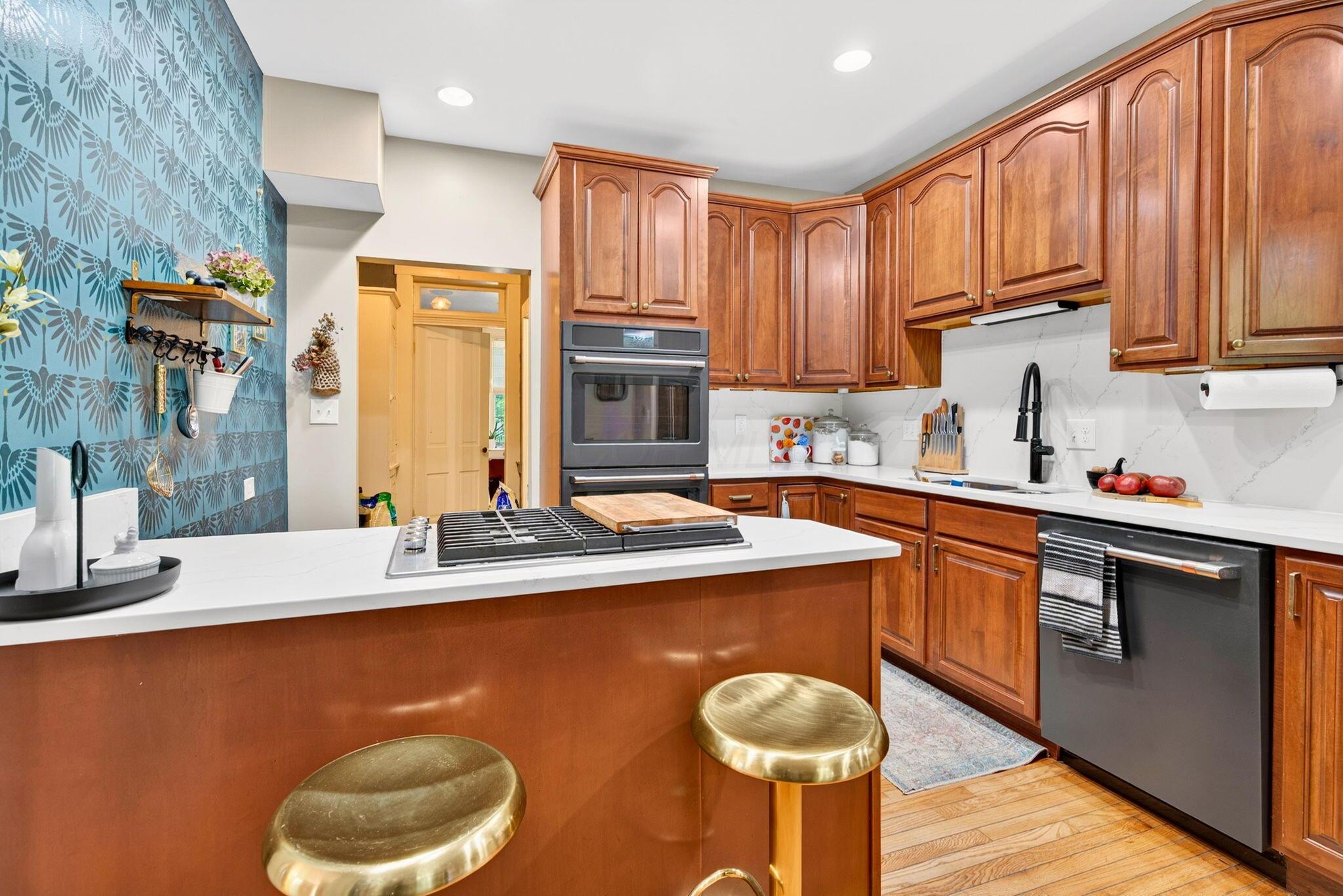 111 E Hocking Street Property Photo 42