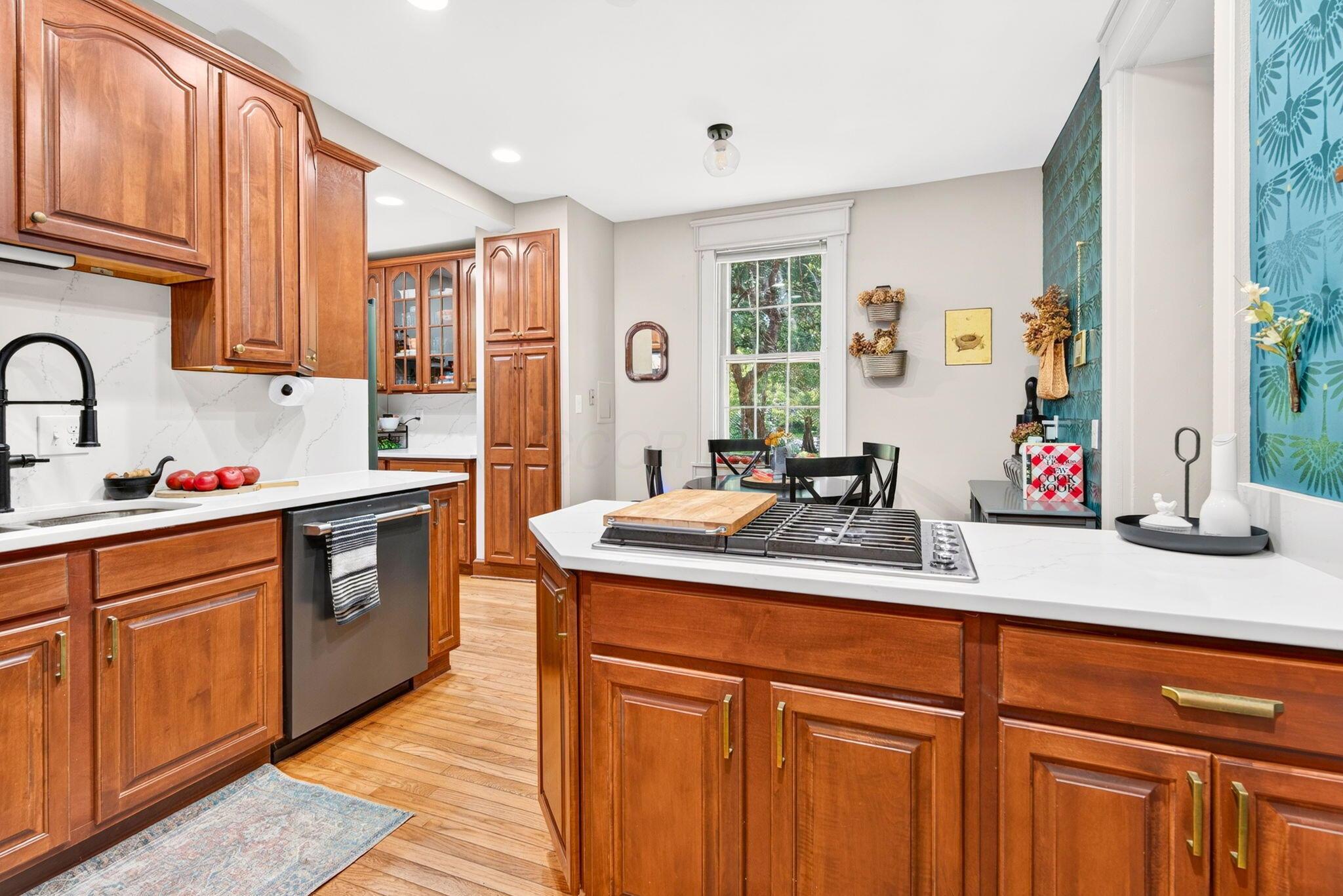111 E Hocking Street Property Photo 44